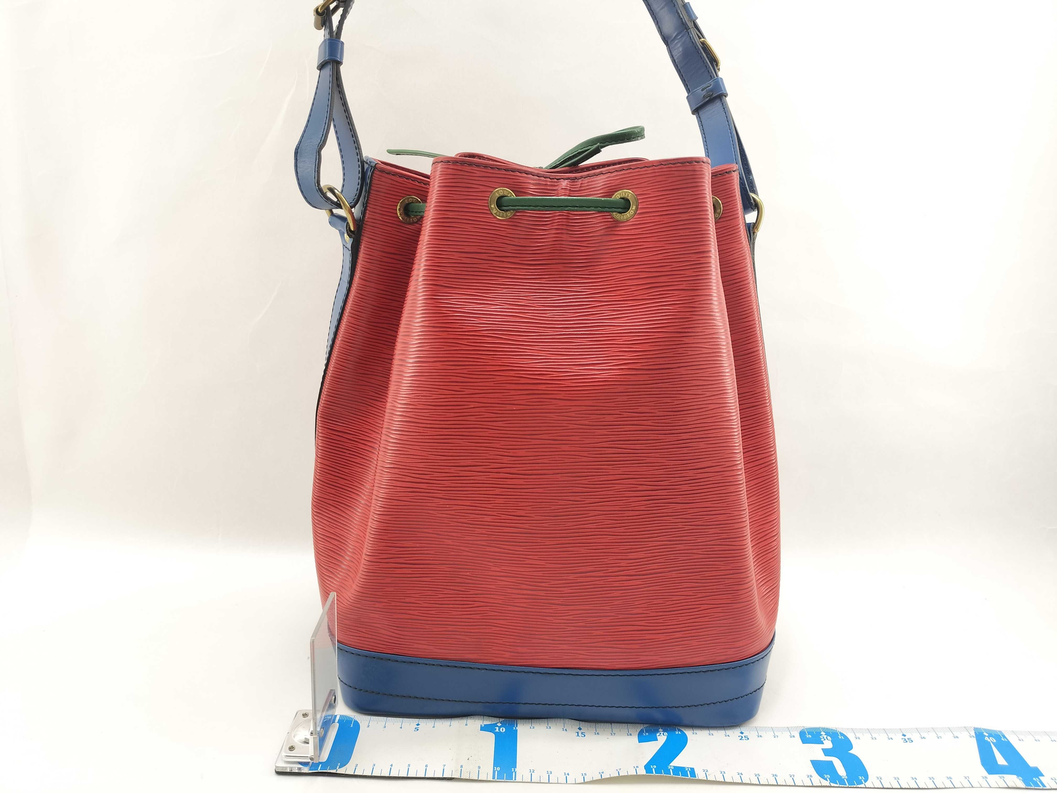 Epi Noé Tricolor Shoulder Bag — view 2