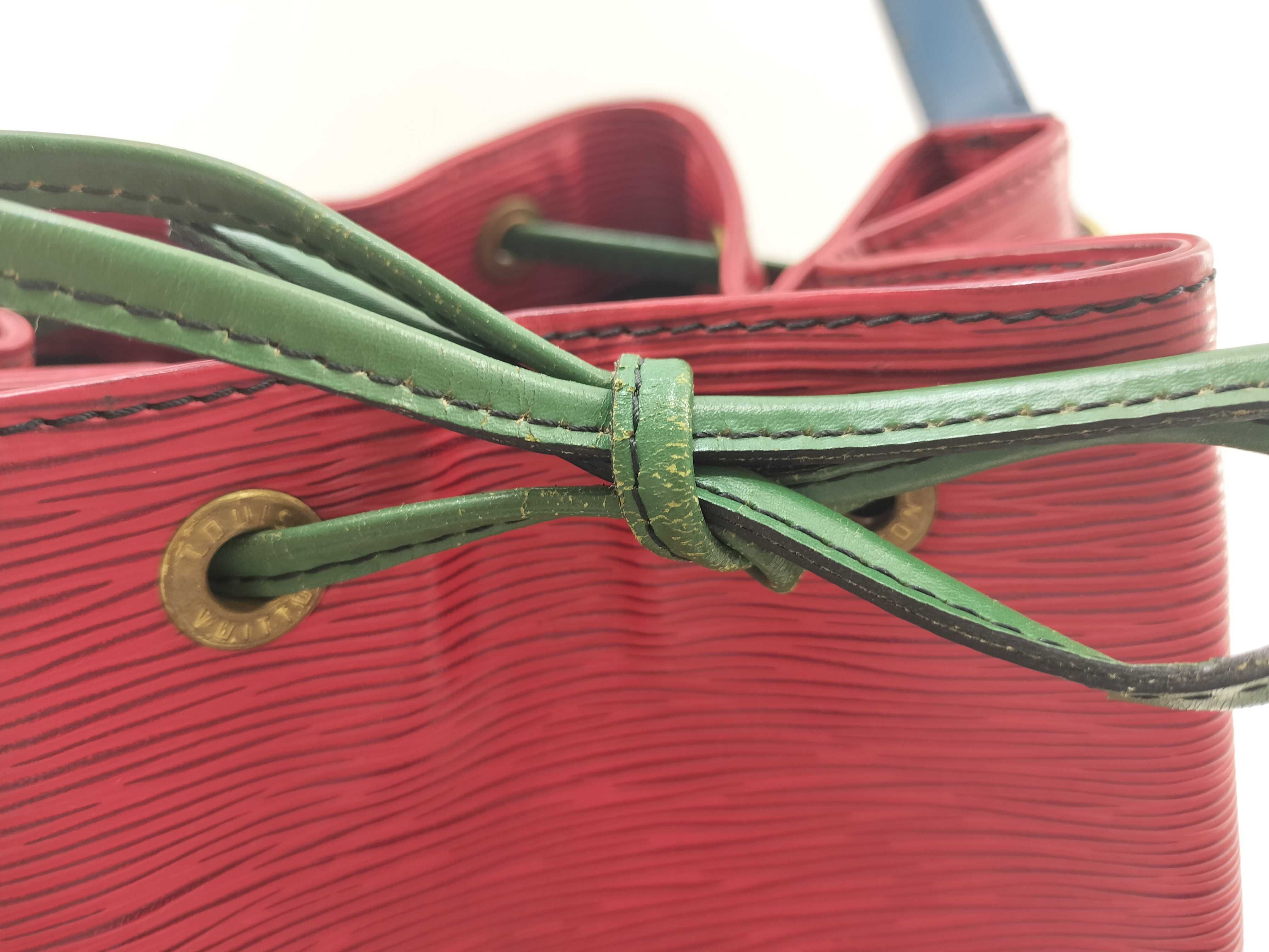 Epi Noé Tricolor Shoulder Bag — view 4