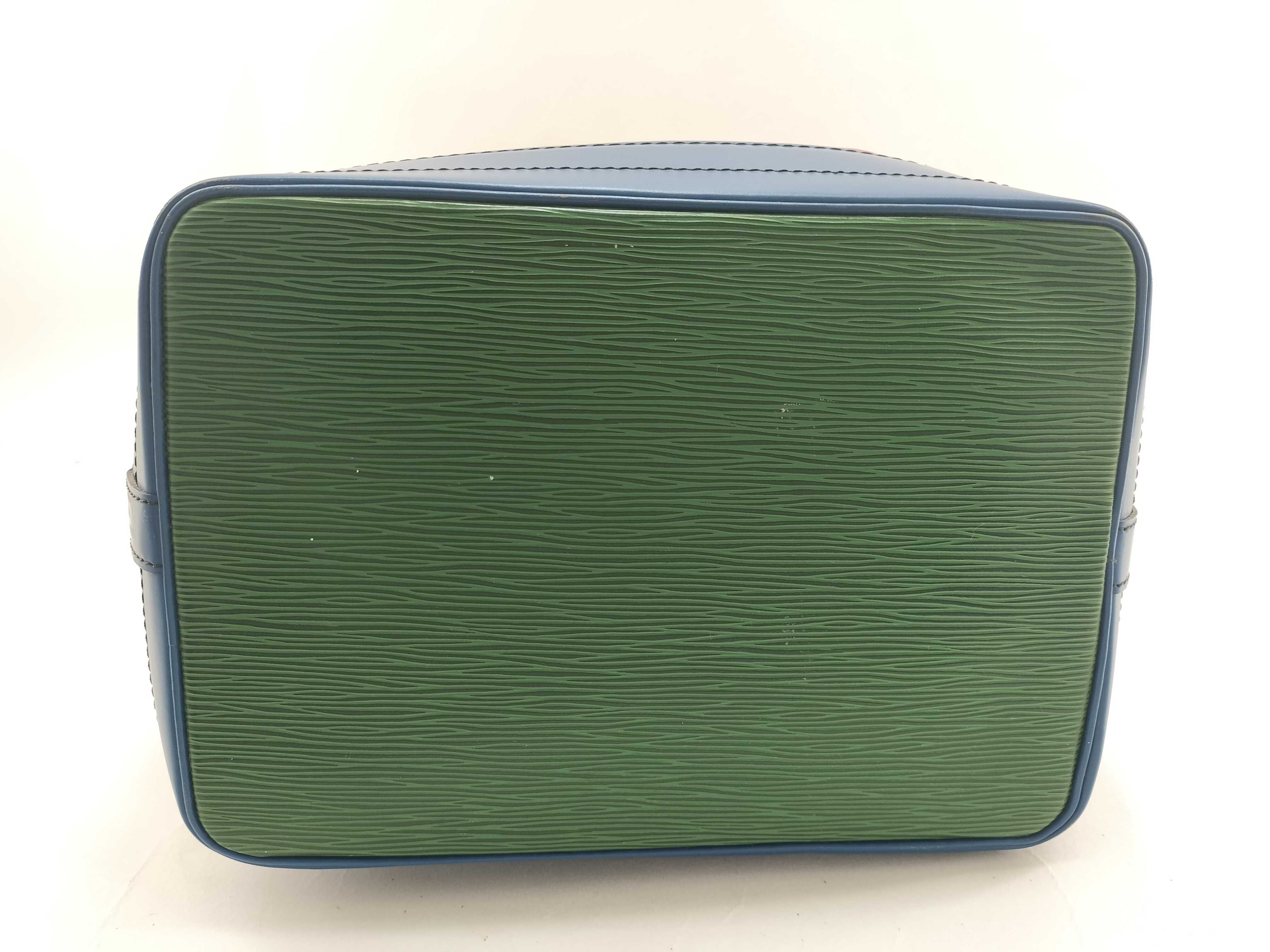 Epi Noé Tricolor Shoulder Bag — view 6