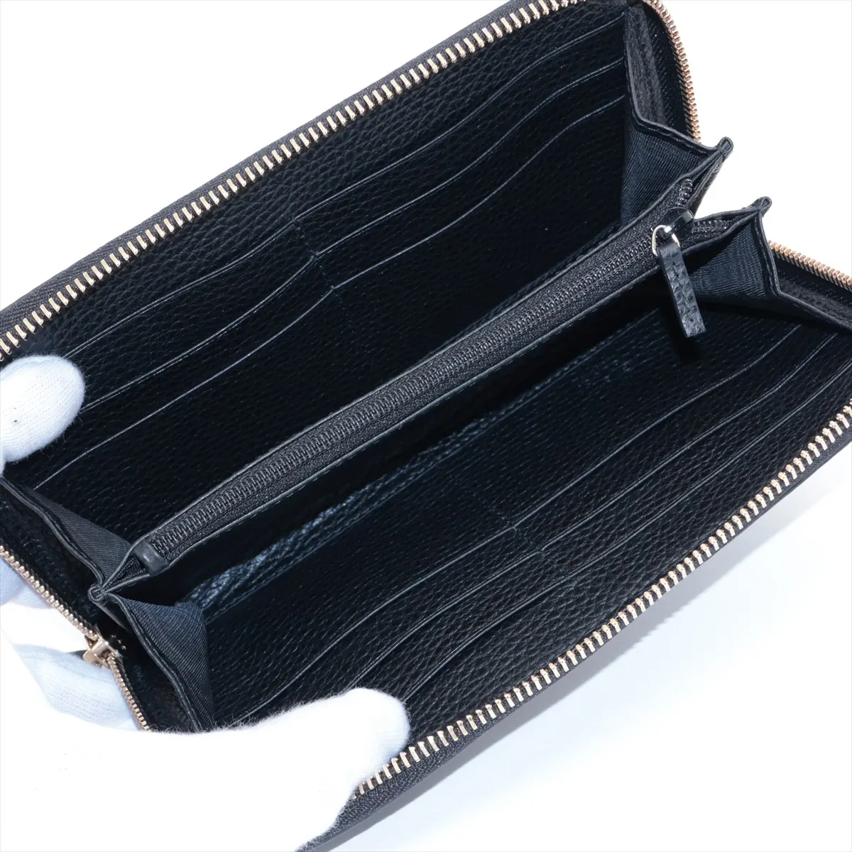 Interlocking G 449347 Leather Round Zip Wallet, Black, with G stamp. — view 3