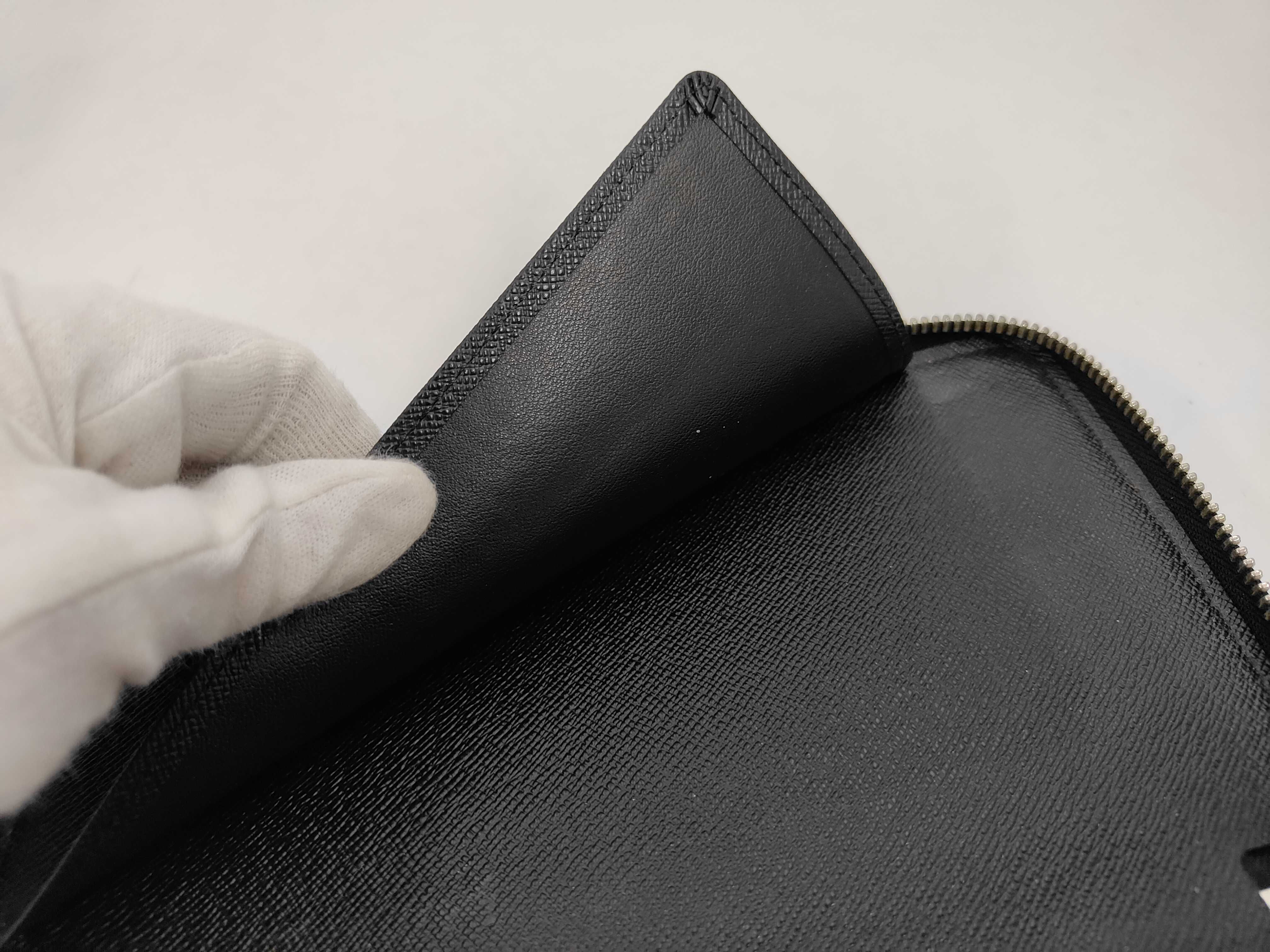 LV Damier Graphite Wallet — view 6