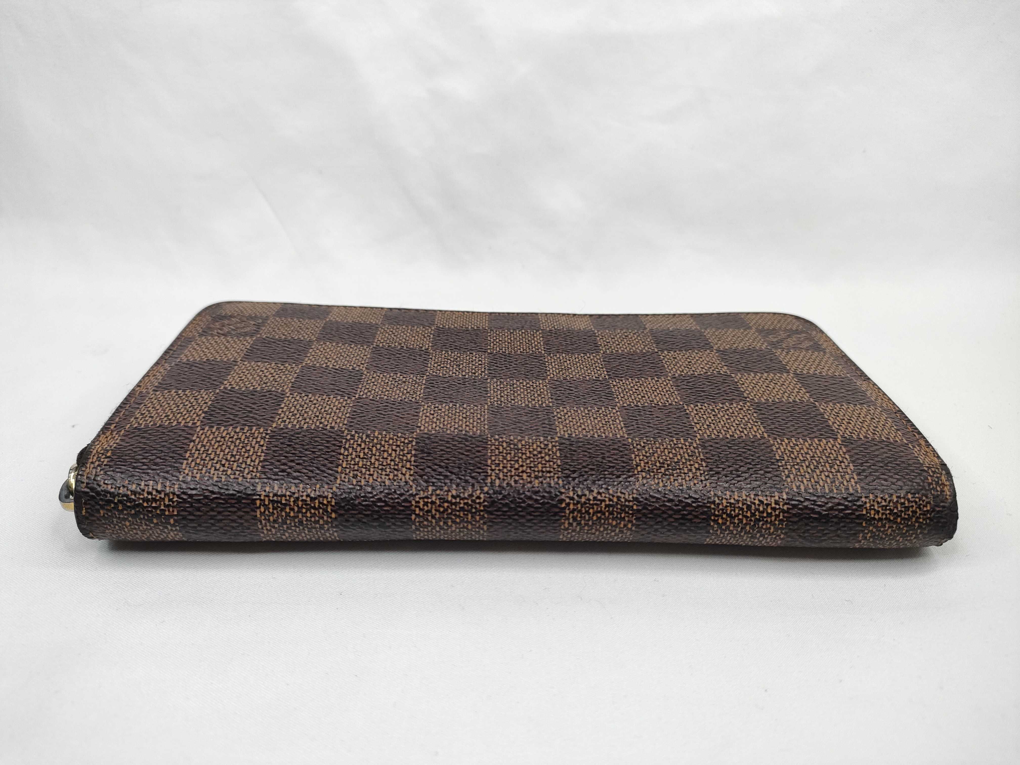 Damier Zippy Wallet — view 4