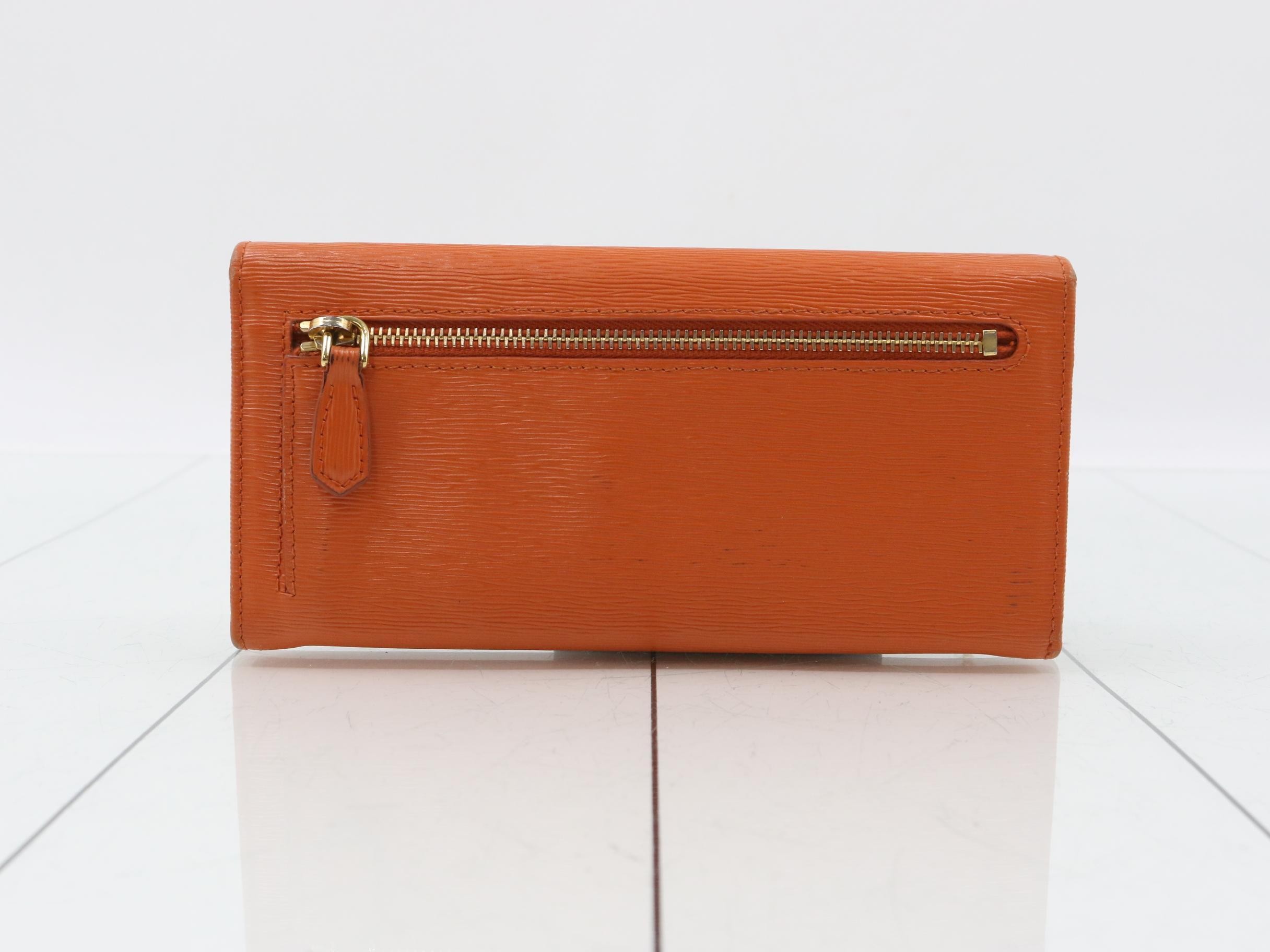 Other lines: Bags and Wallets — view 2