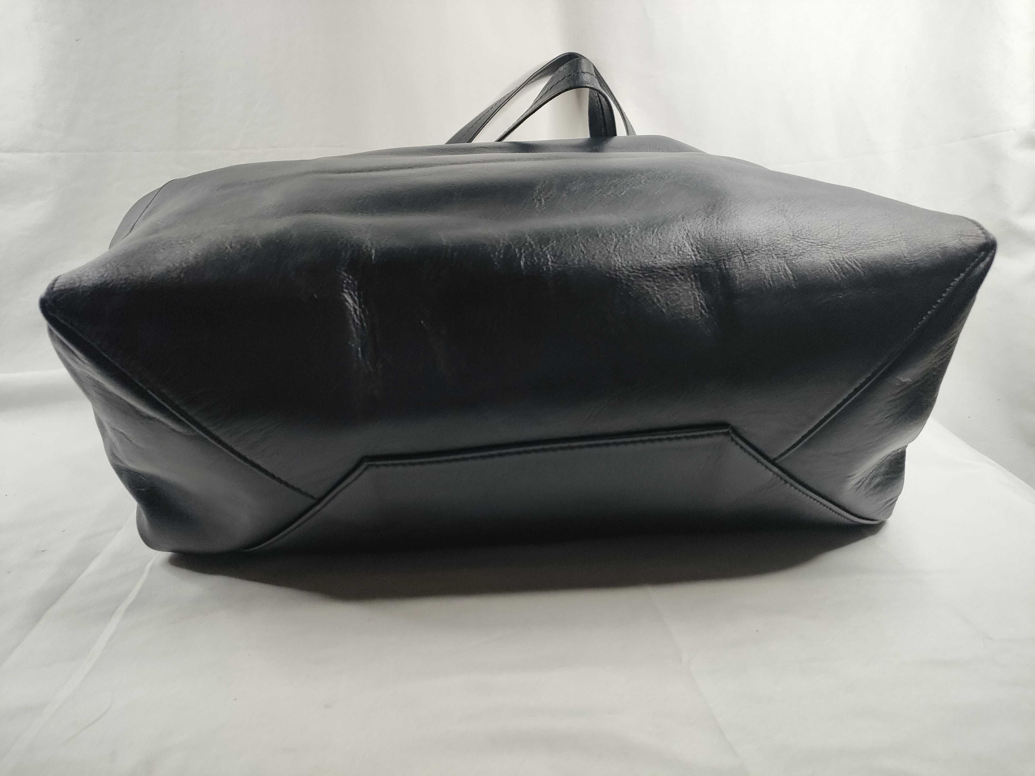 Horizontal Cabas Tote Bag, Black Leather Tote Bag — view 4