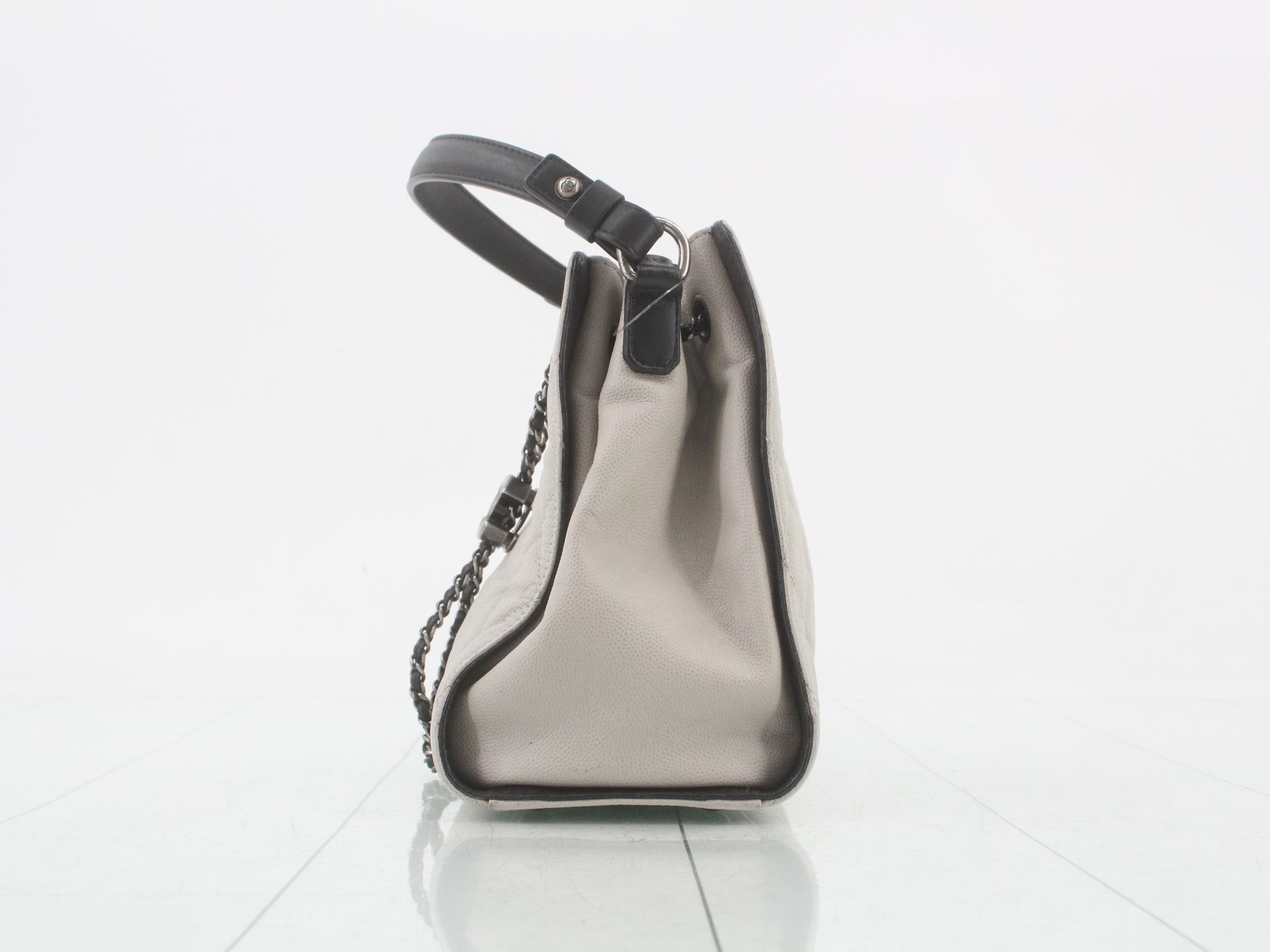 Caviar skin (bag) - Shoulder bag — view 3
