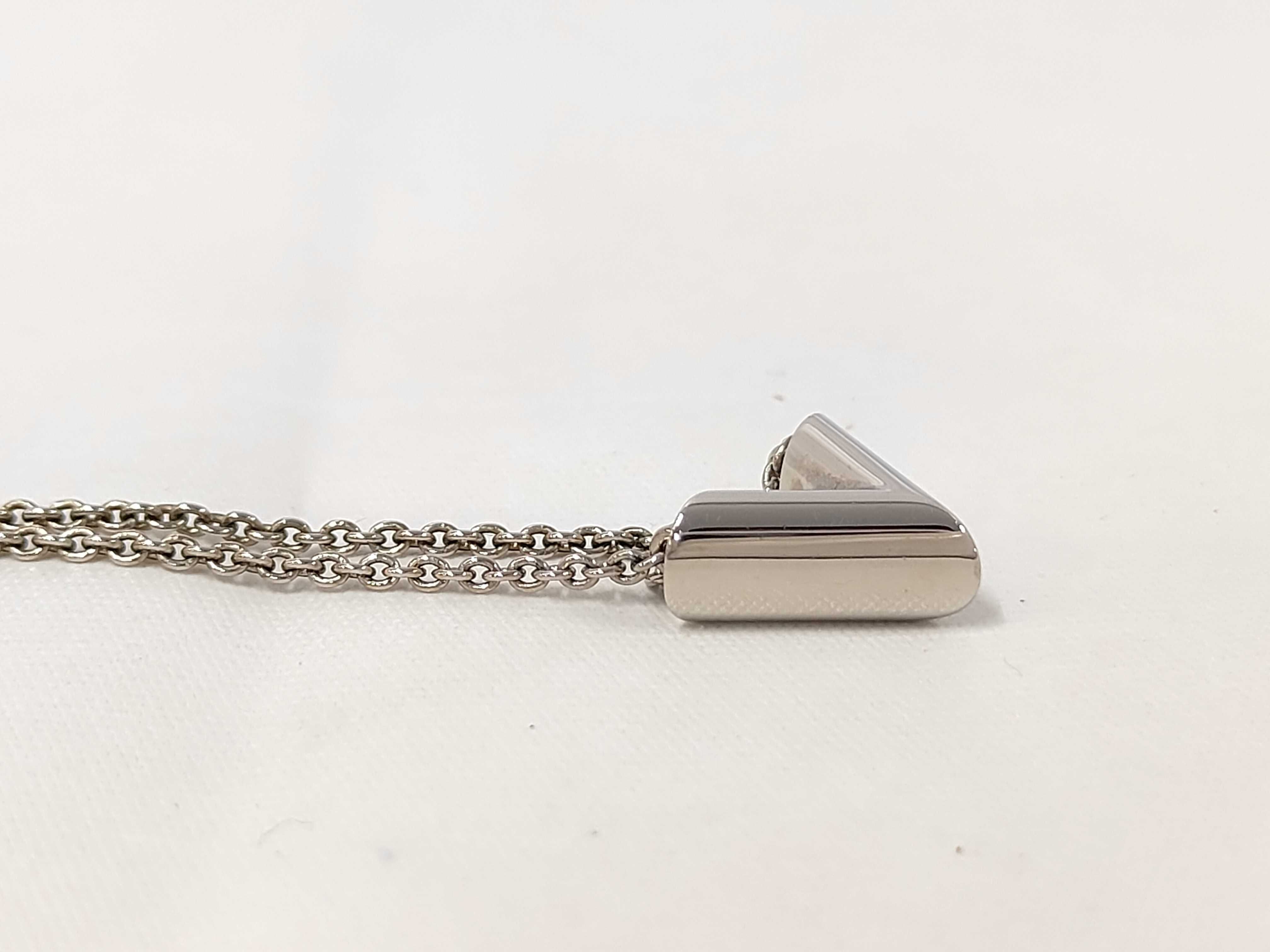 Essential V Silver Necklace — view 3