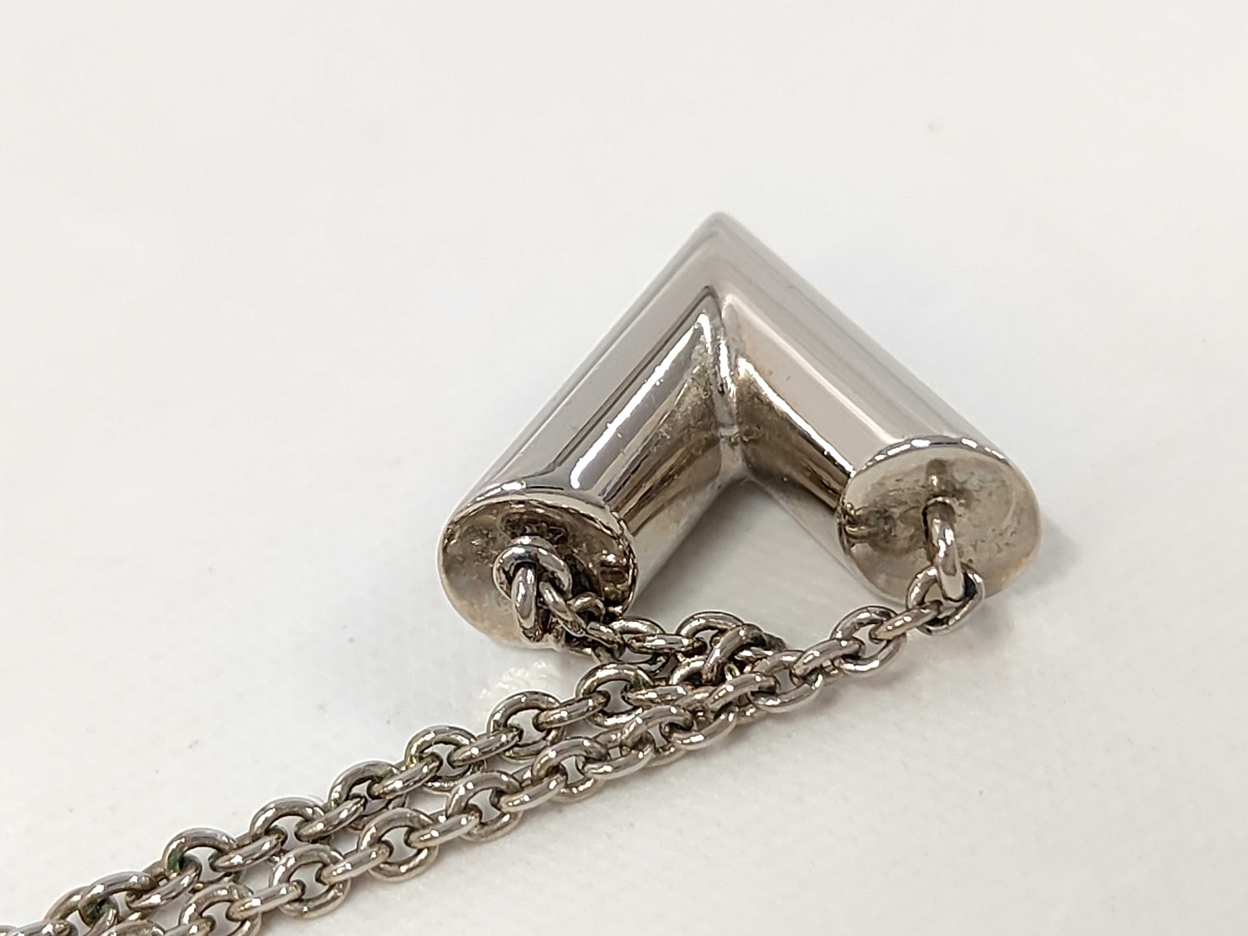 Essential V Silver Necklace — view 7