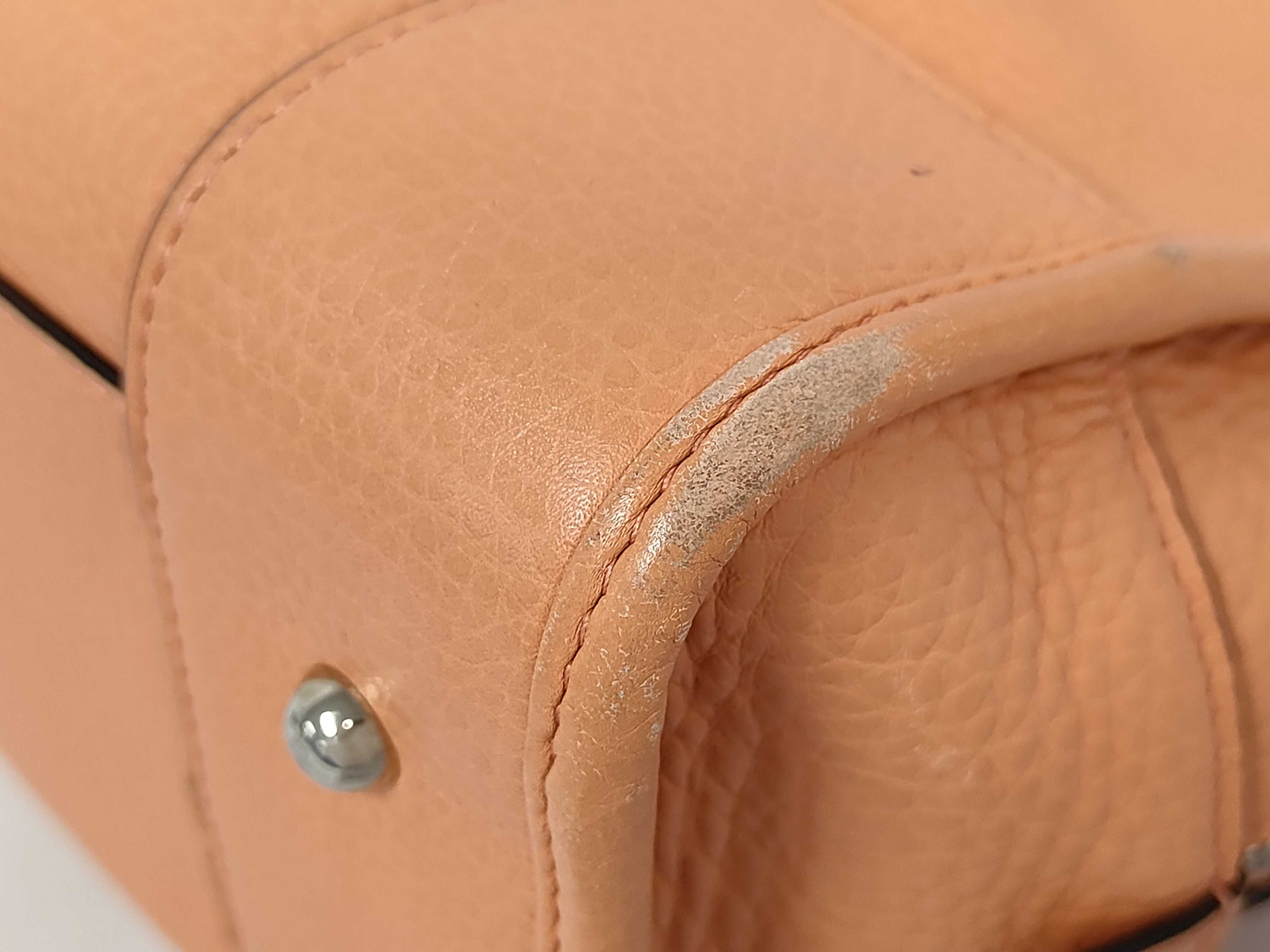 Leather Amazona 28 Limited Edition Handbag, Salmon Pink, with Padlock and 2 Keys. — view 6