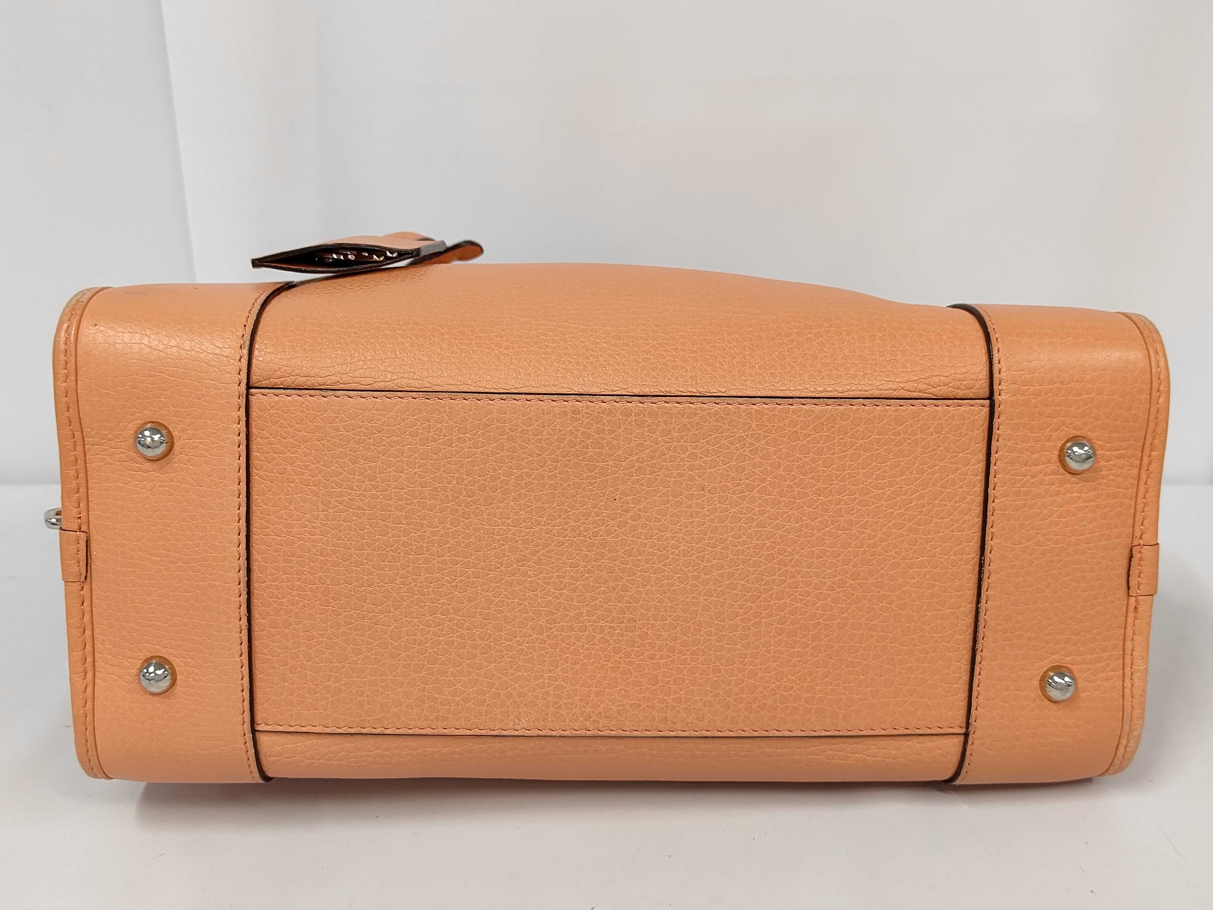 Leather Amazona 28 Limited Edition Handbag, Salmon Pink, with Padlock and 2 Keys. — view 7