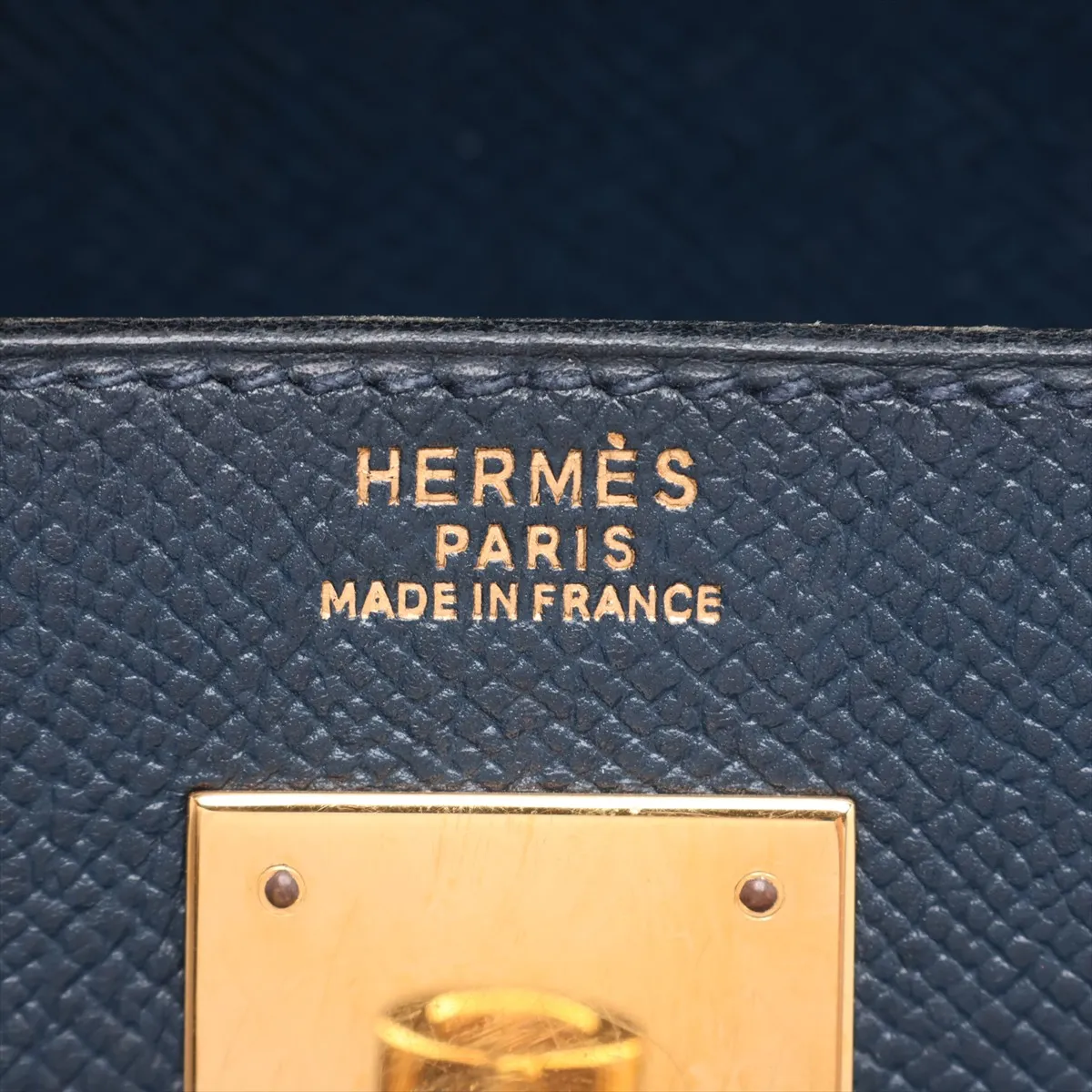 [Individually packaged] Hermes Kelly 32 Sellier Courchevel Blue Indigo Gold Hardware X: 1994 Cadena lock — view 12