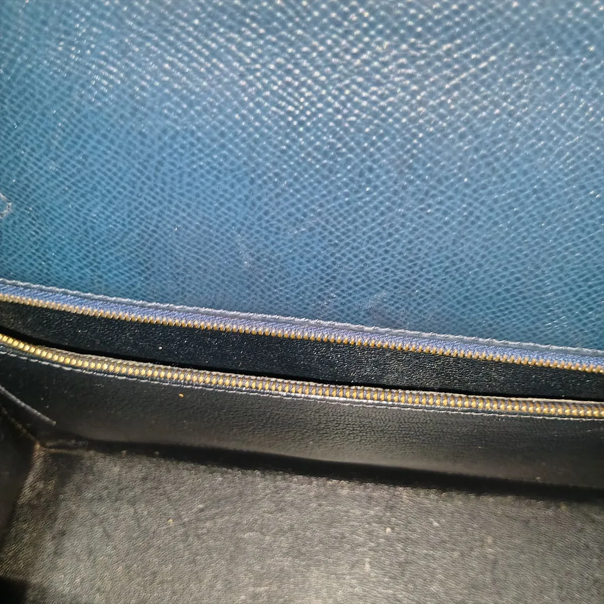 [Individually packaged] Hermes Kelly 32 Sellier Courchevel Blue Indigo Gold Hardware X: 1994 Cadena lock — view 14