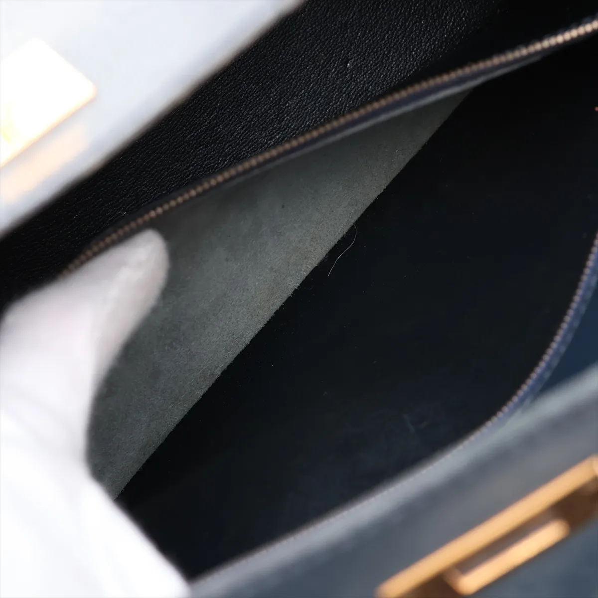 [Individually packaged] Hermes Kelly 32 Sellier Courchevel Blue Indigo Gold Hardware X: 1994 Cadena lock — view 9