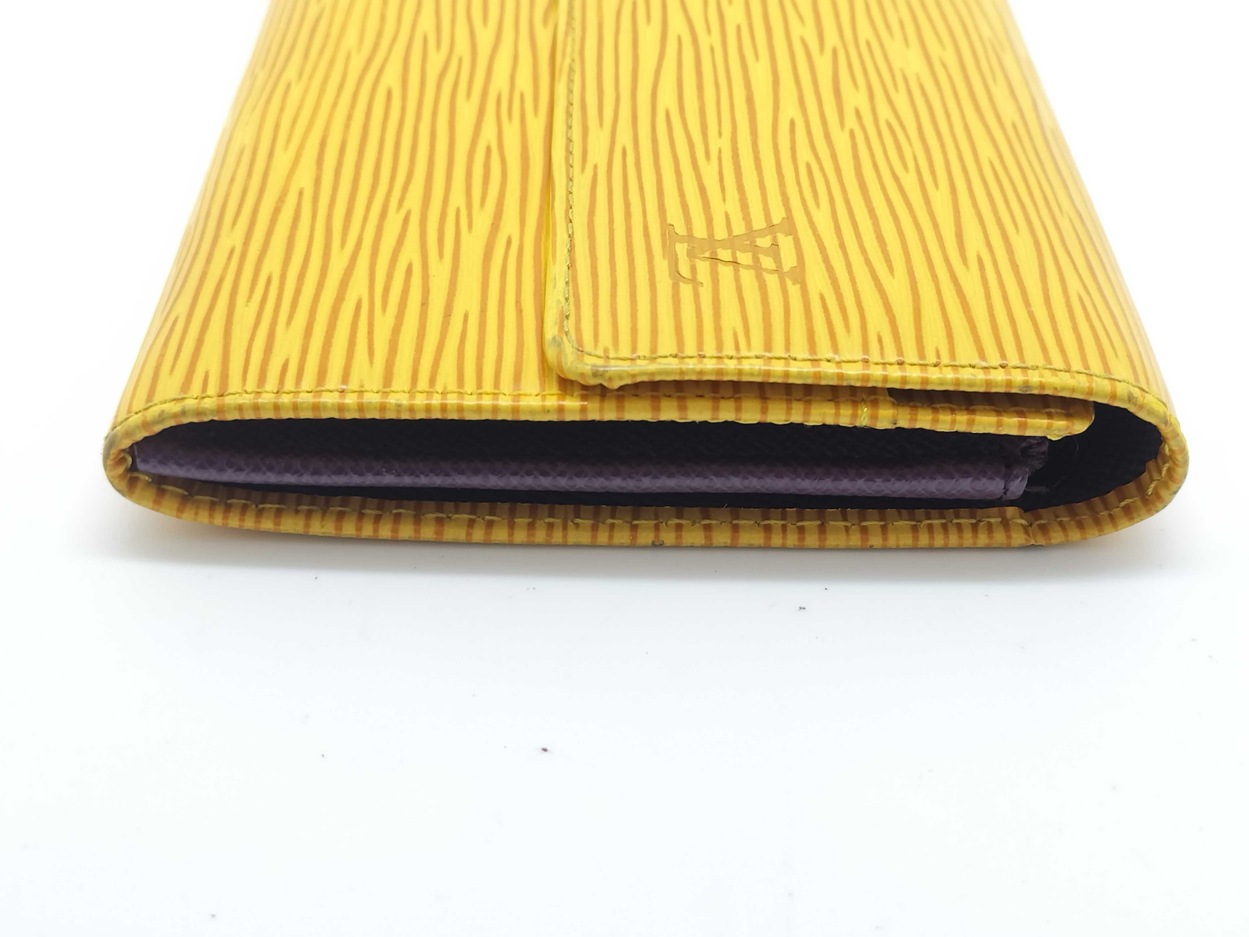 Epi Leather / Pochette Portemonnaie Credit / M63579 Wallet — view 5