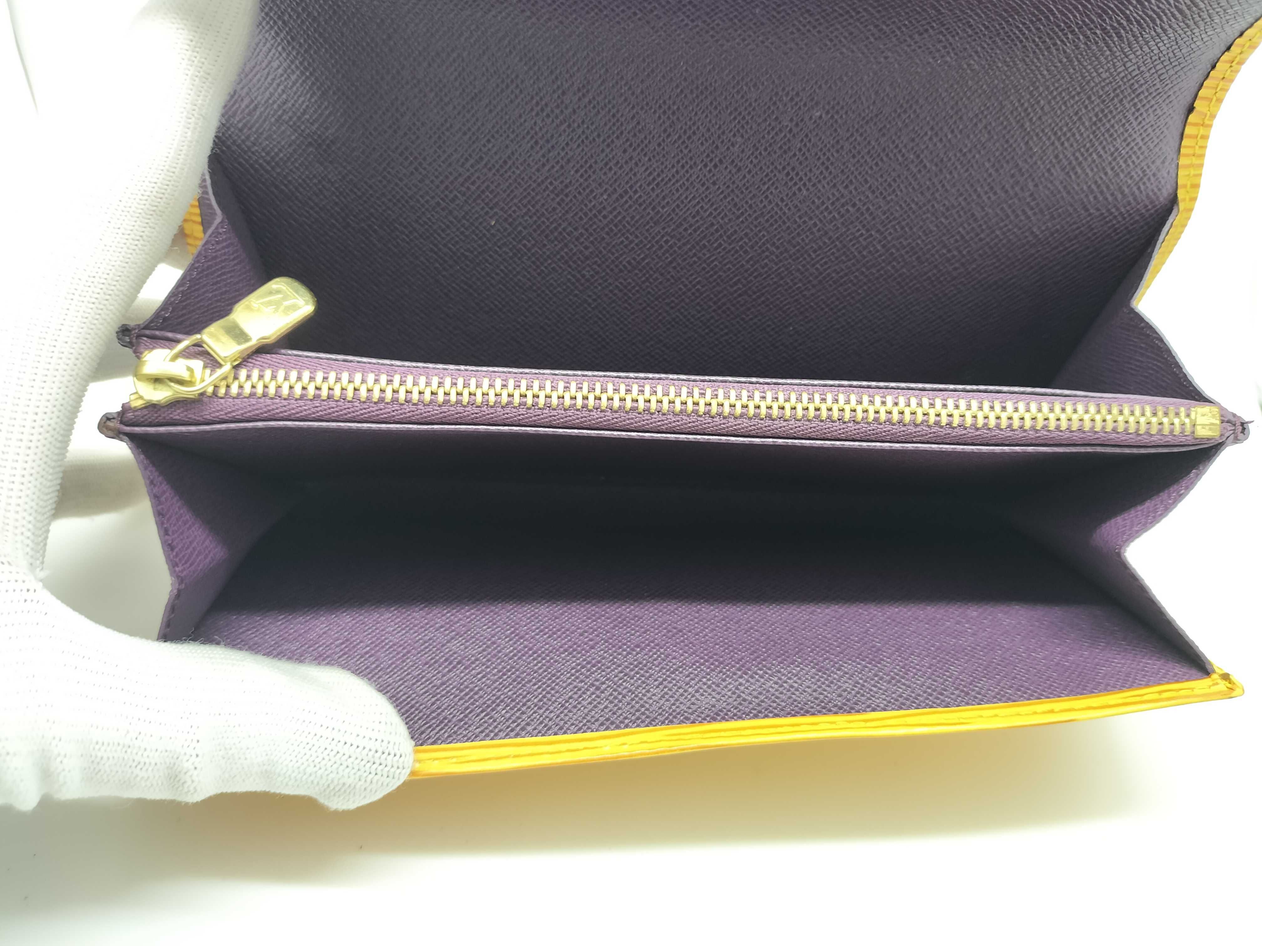 Epi Leather / Pochette Portemonnaie Credit / M63579 Wallet — view 8