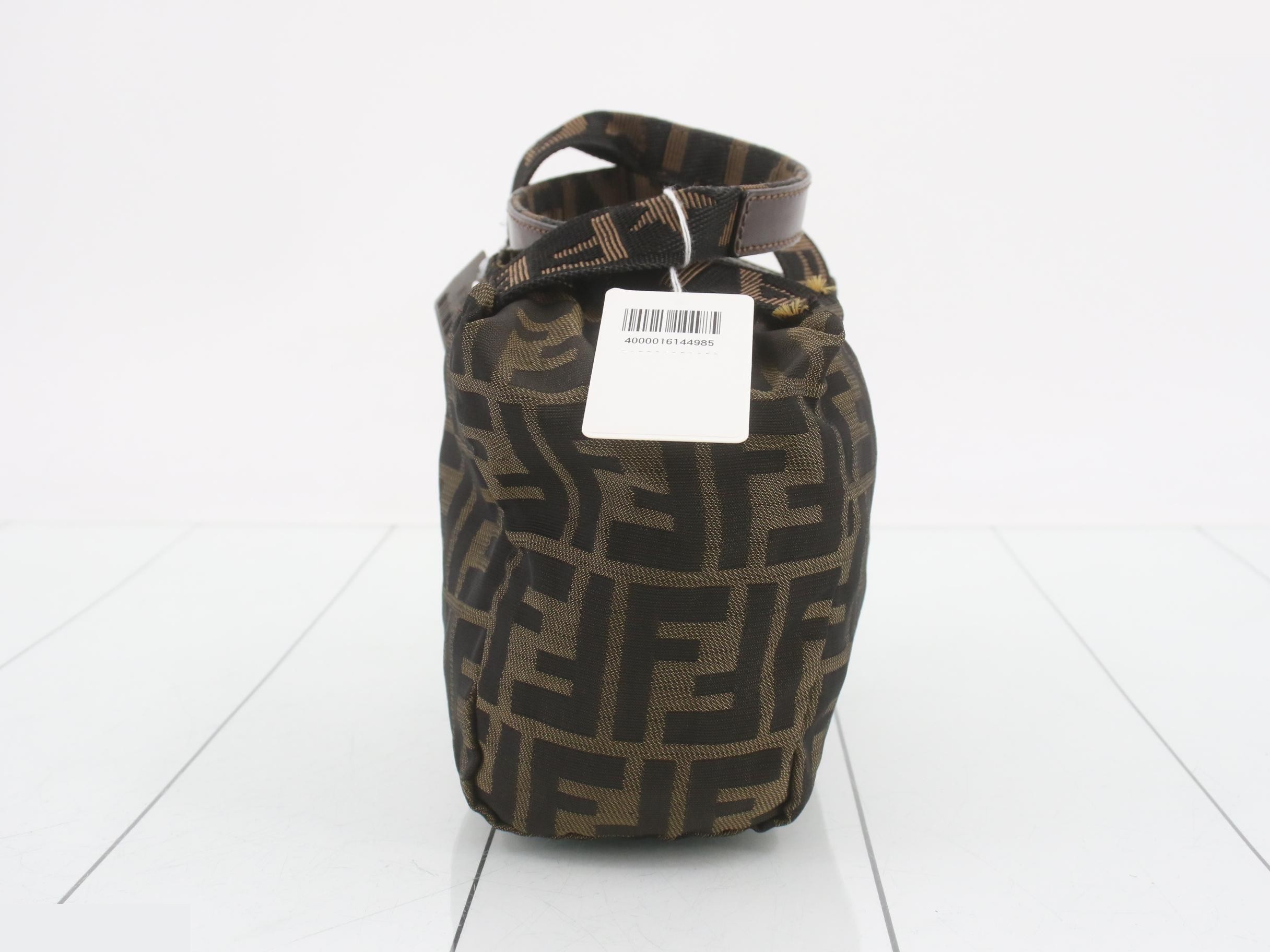 handbag — view 3