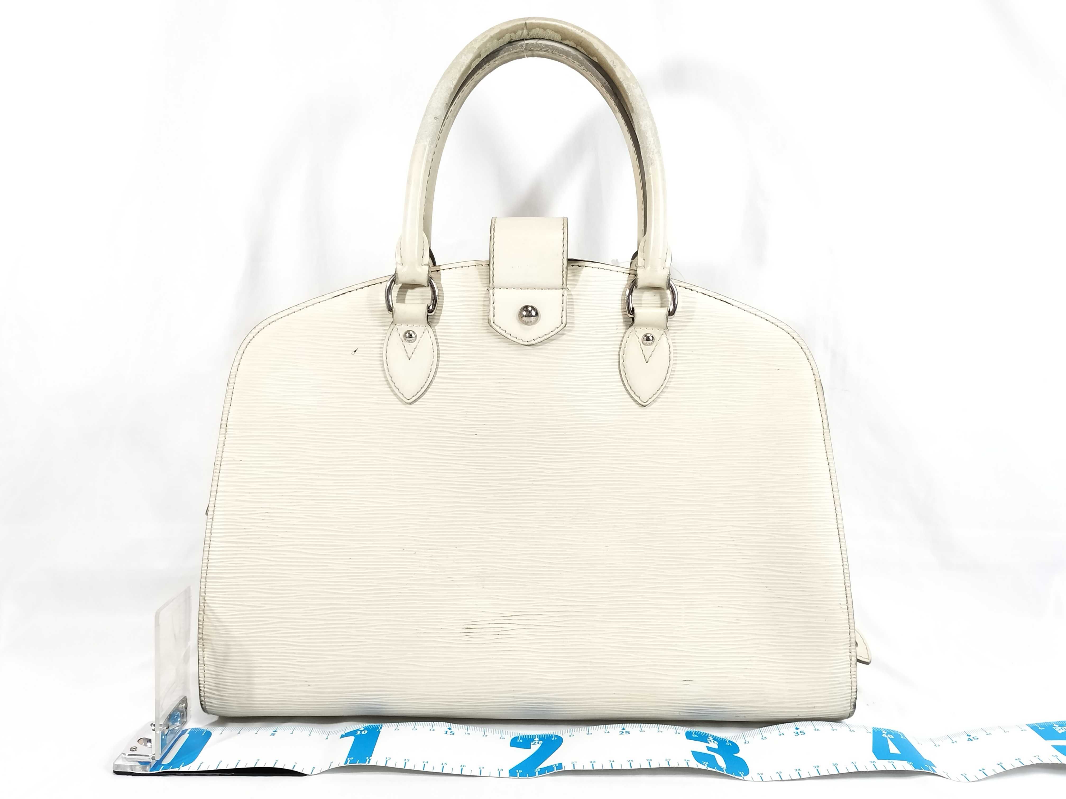 Epi Pont Neuf GM Handbag — view 2
