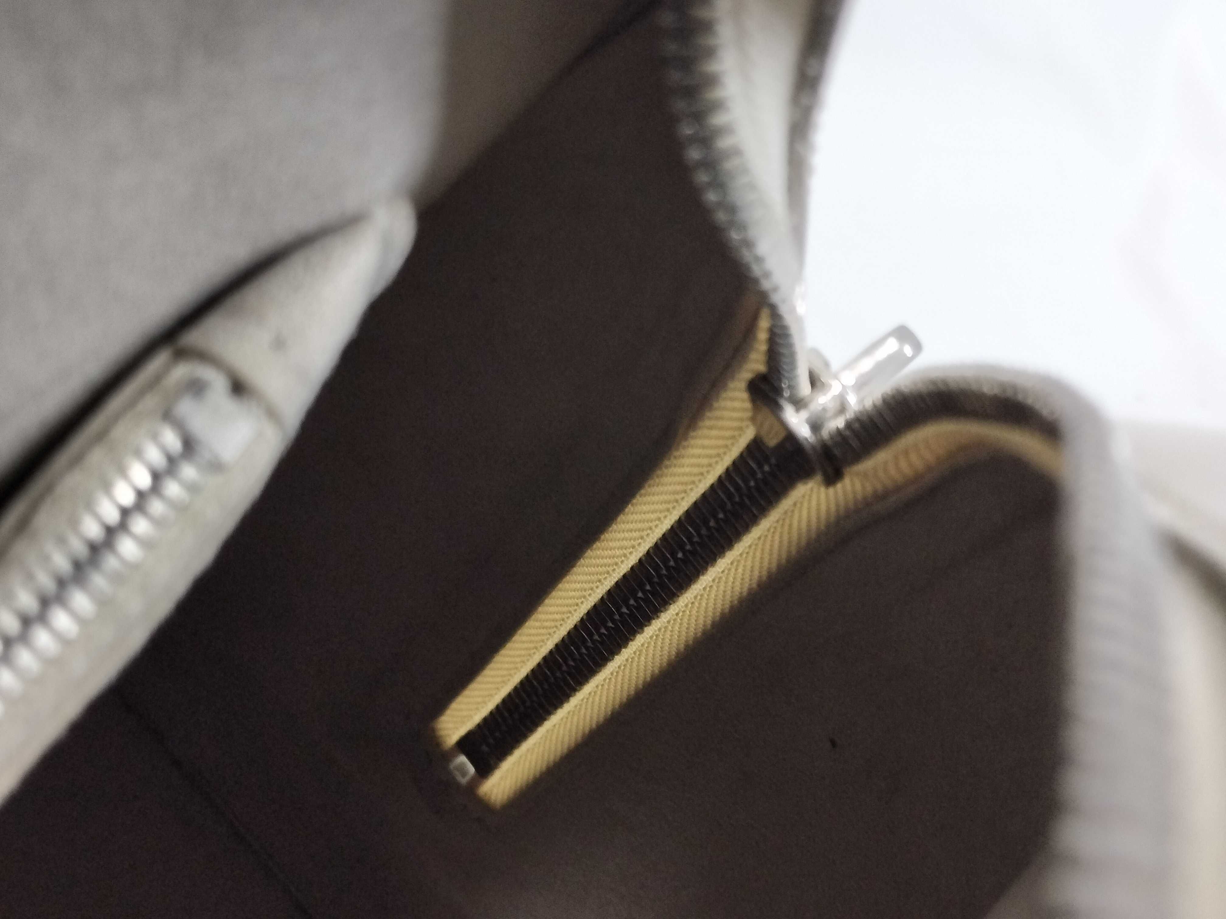 Epi Pont Neuf GM Handbag — view 9