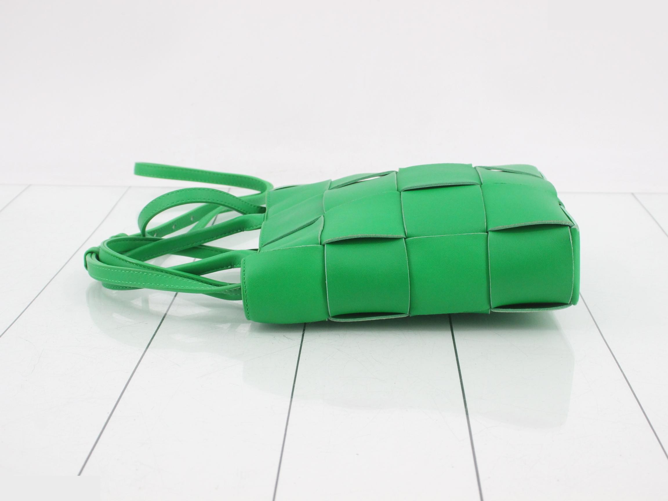 Intrecciato (bag) / Handbag — view 4