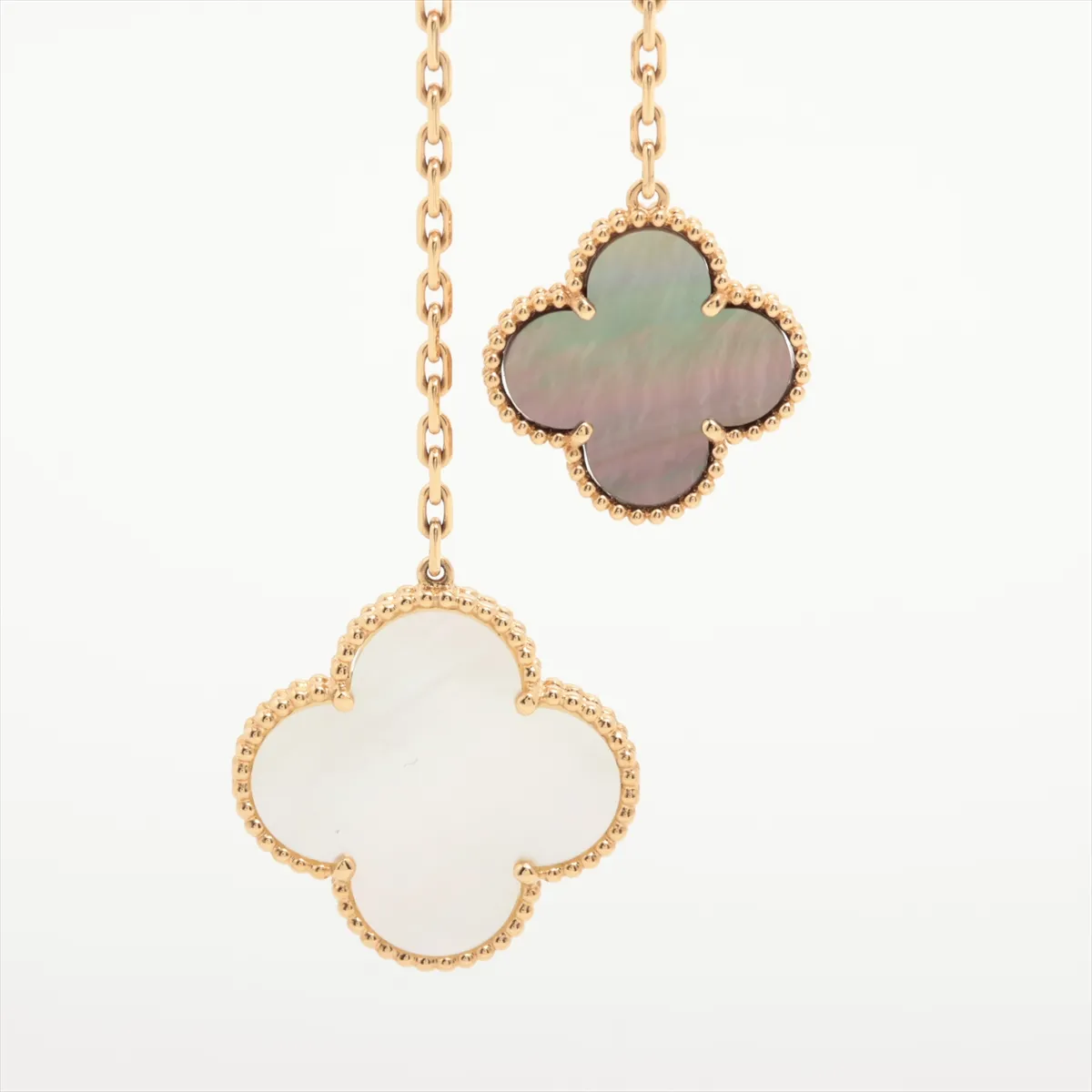 Magic Alhambra 6P Shell Onyx Necklace 750 (Yellow Gold) 26.4g JP585798 (Small chips on stones, — view 3
