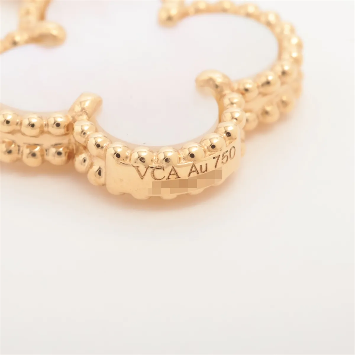 Magic Alhambra 6P Shell Onyx Necklace 750 (Yellow Gold) 26.4g JP585798 (Small chips on stones, — view 5