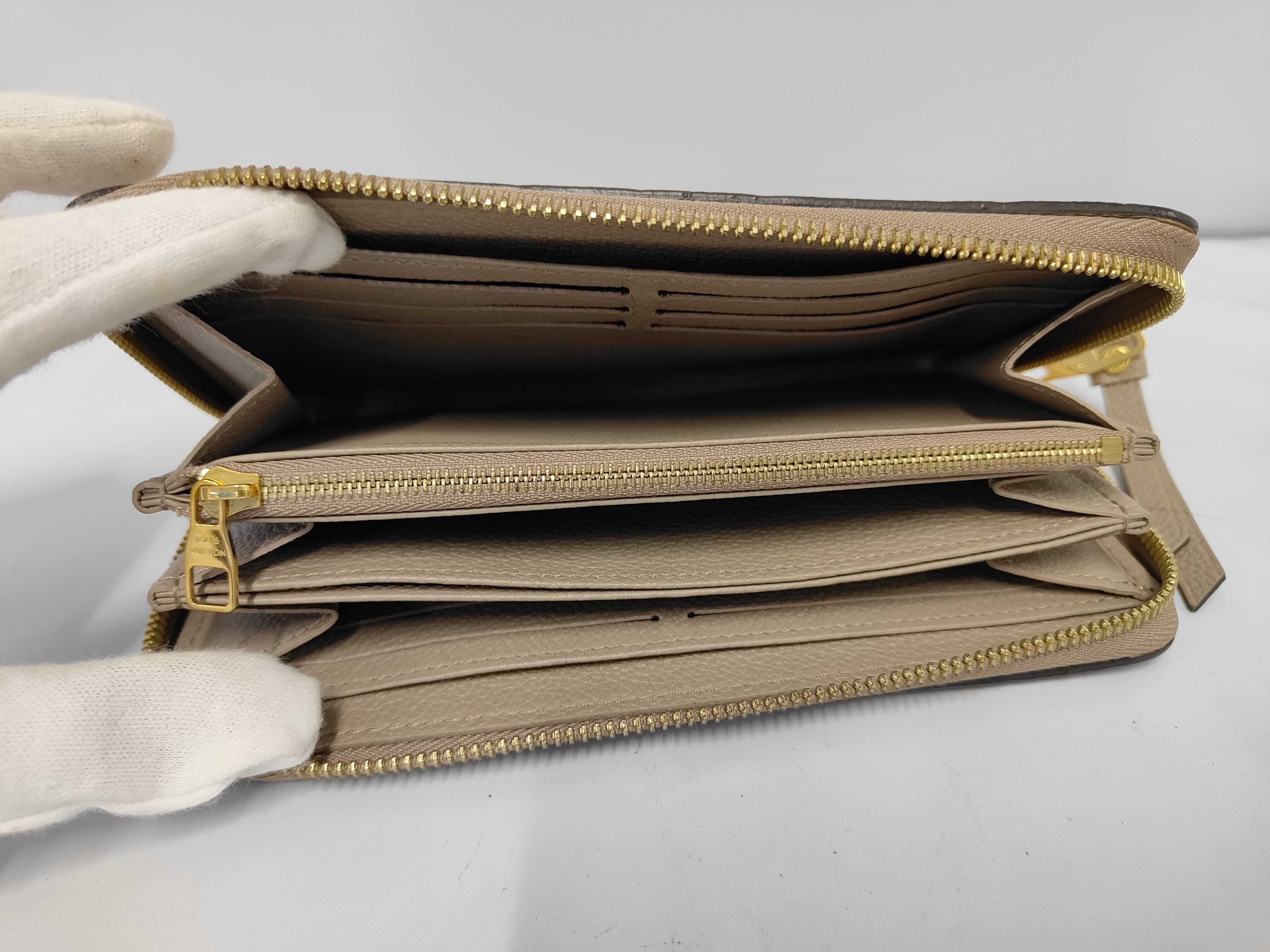 M69034 Zippy Wallet IC Card Holder — view 10