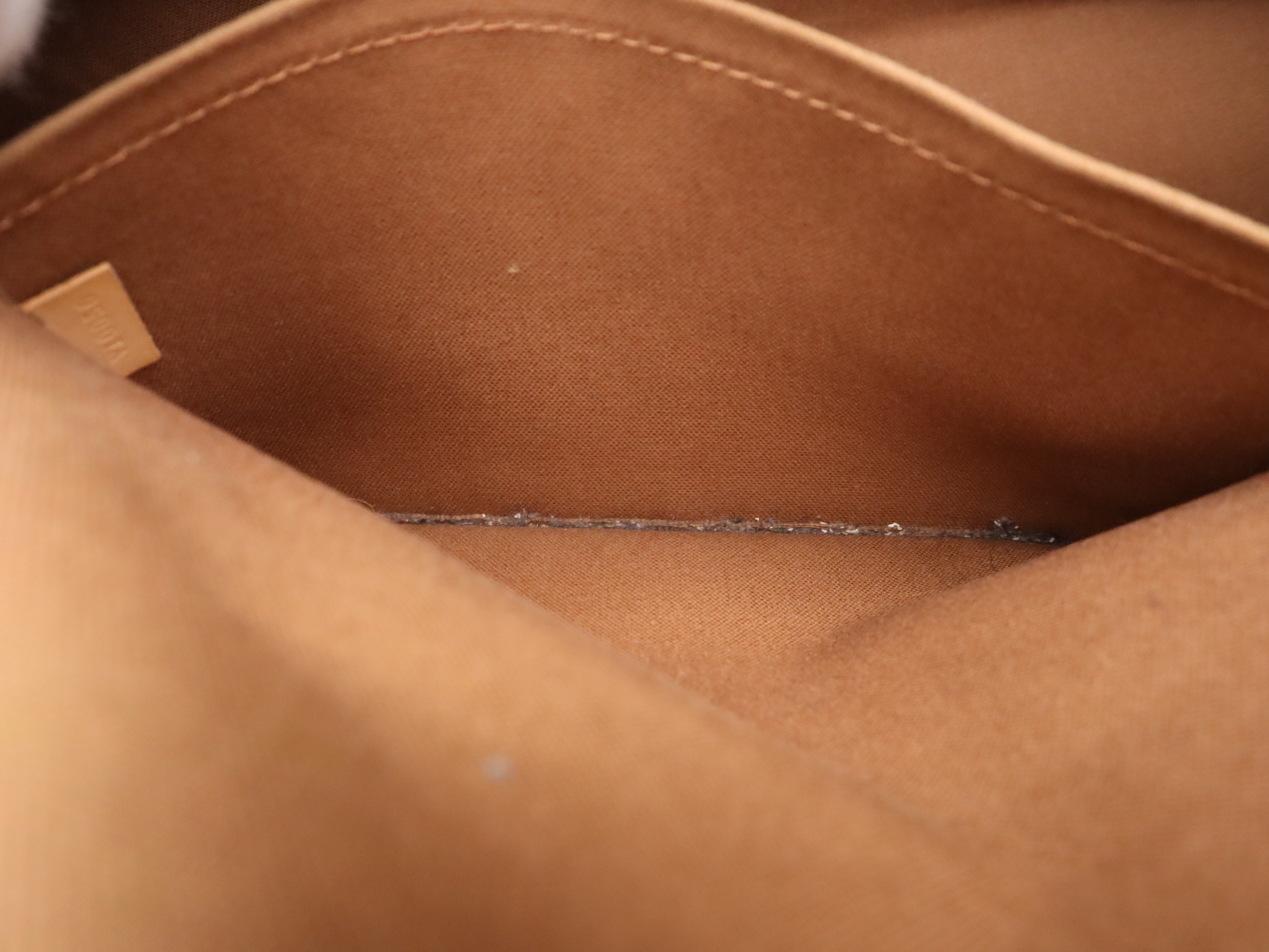 M40104 Monogram Lockit Horizontal Handbag — view 12