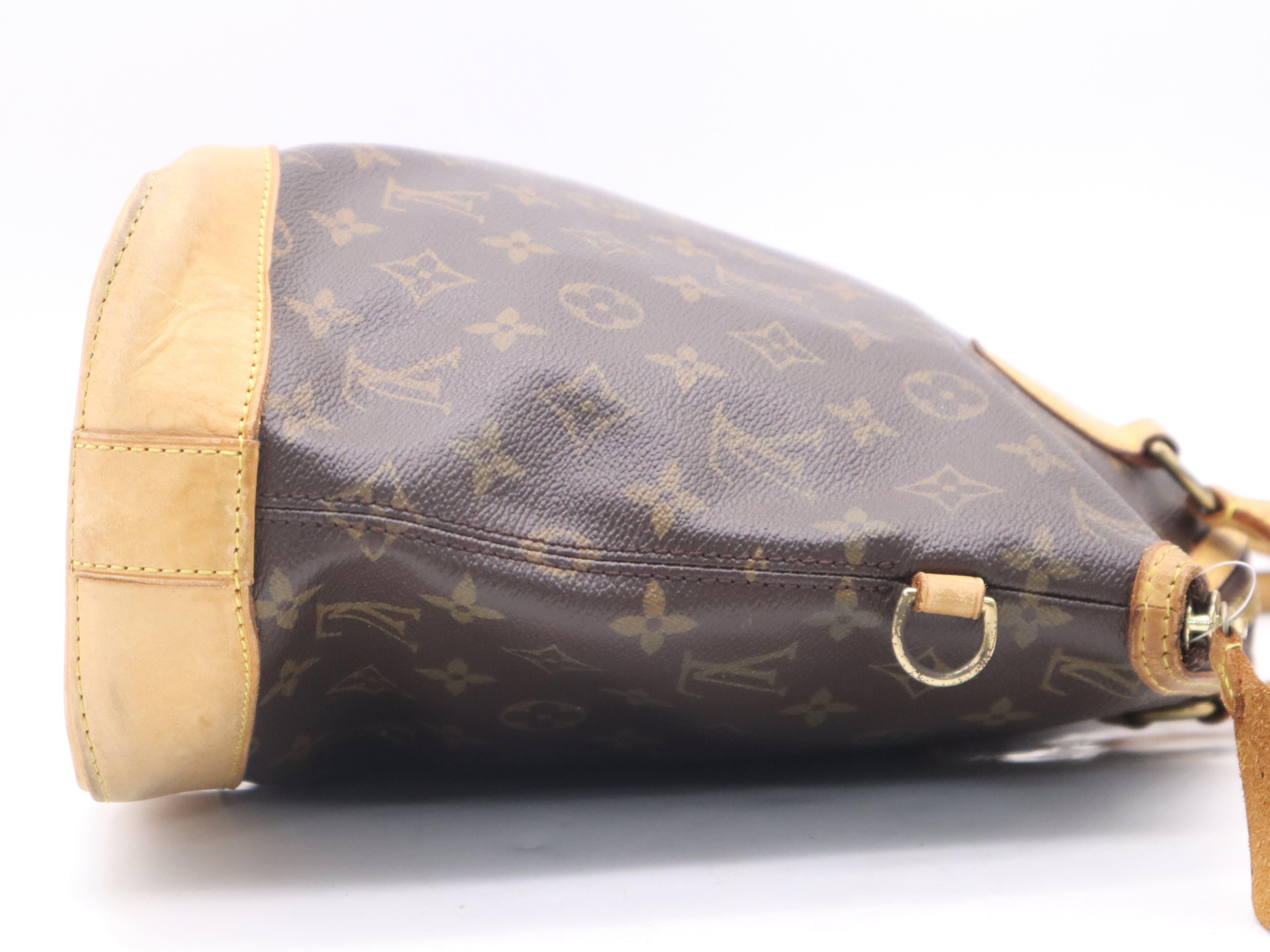 M40104 Monogram Lockit Horizontal Handbag — view 5