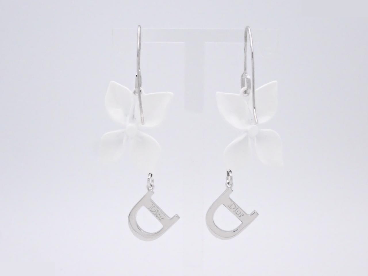 Flower earrings — view 2