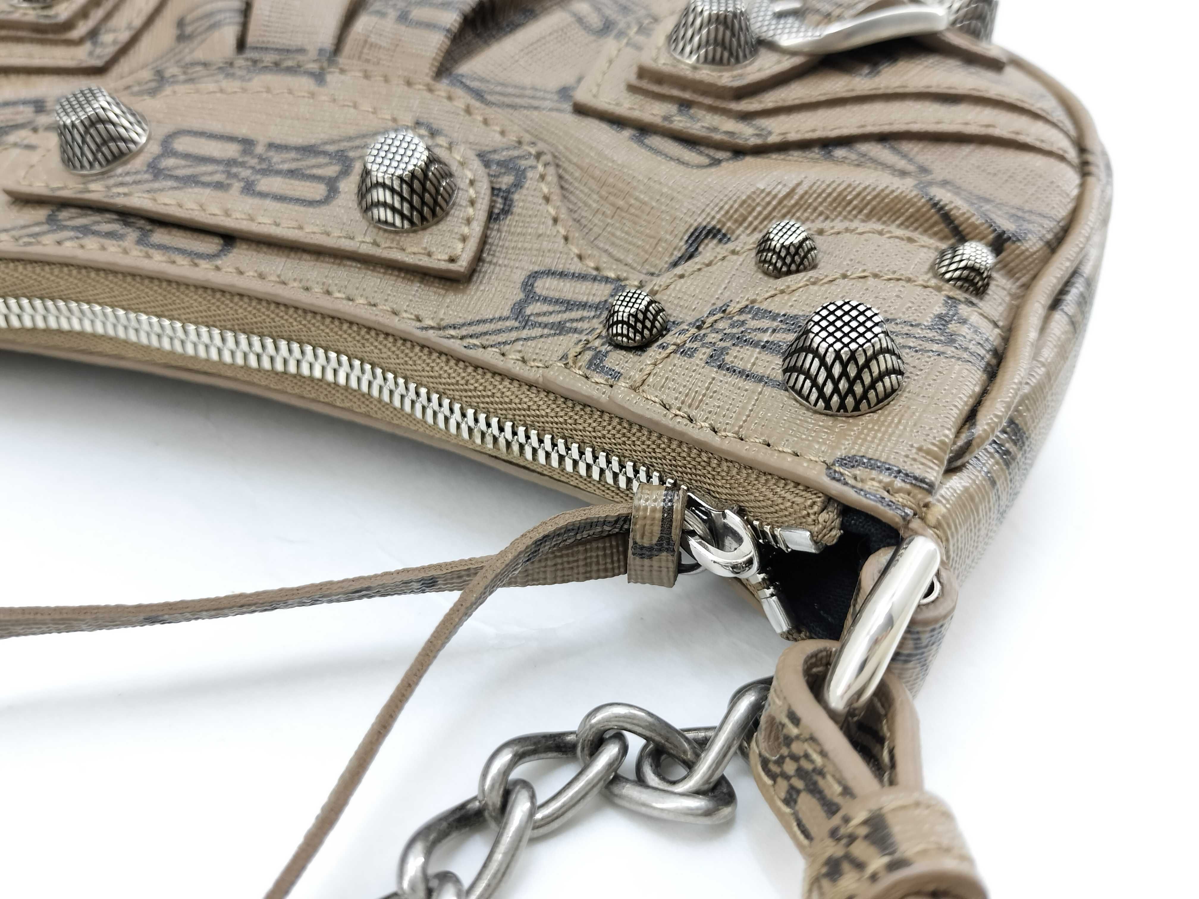 Le Cagole Shoulder Bag, Leather, Brown, Pouch — view 9