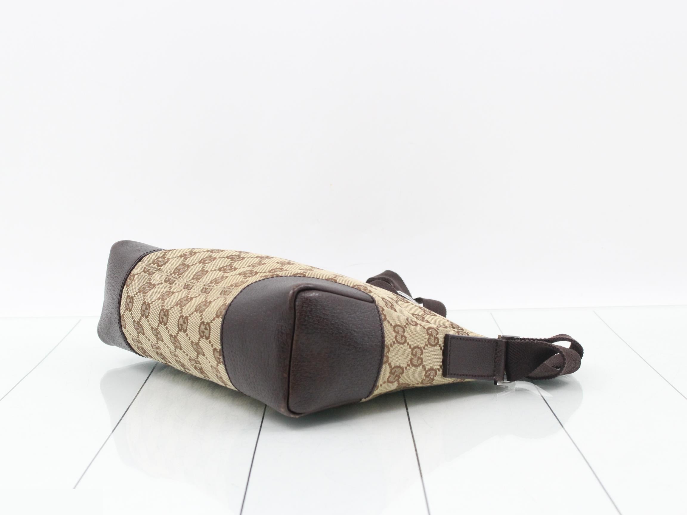 GG Canvas Shoulder Bag — view 6