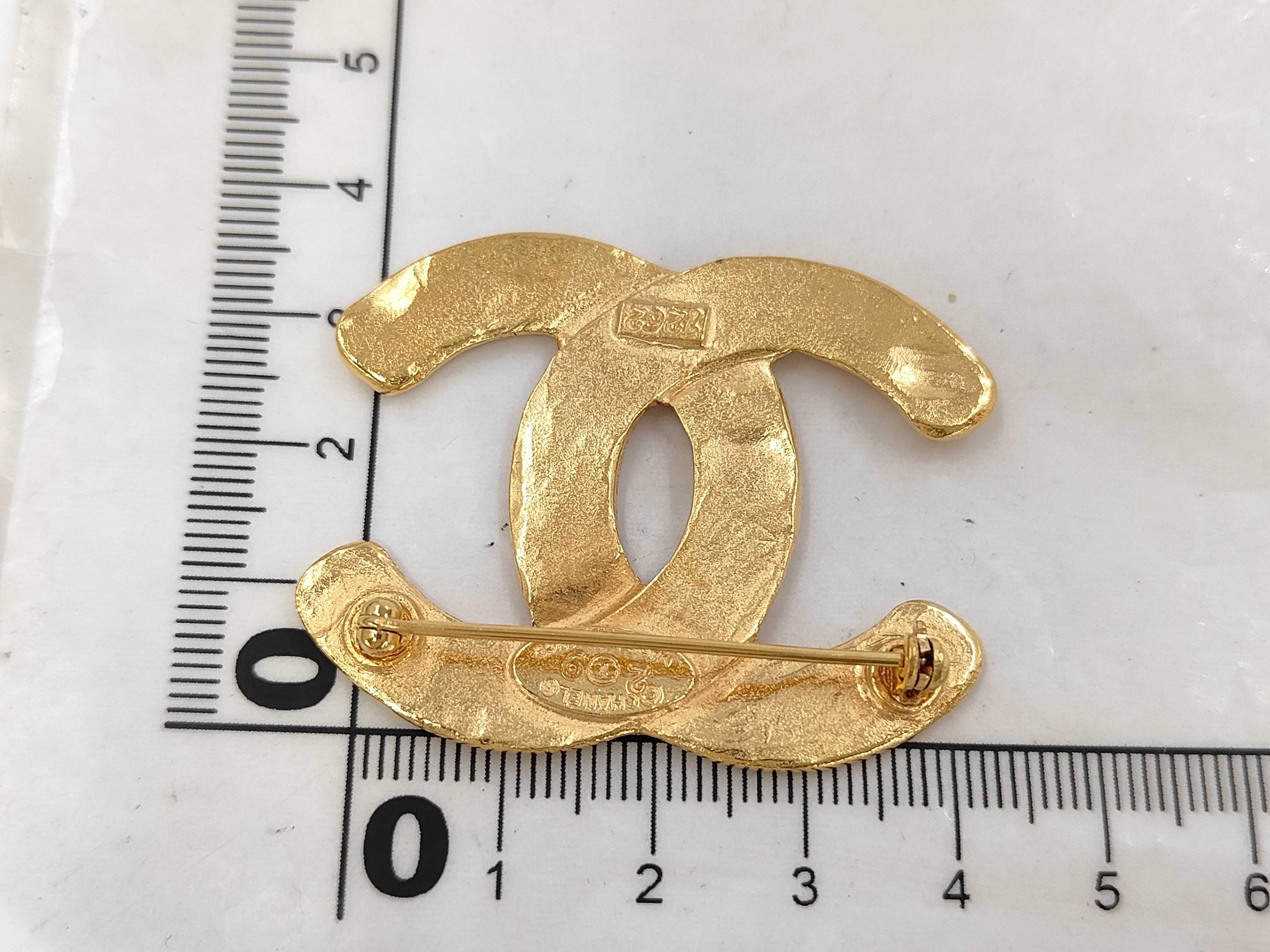 brooch 1262 Coco Mark braided gold brooch with 2 9 stamp — view 5