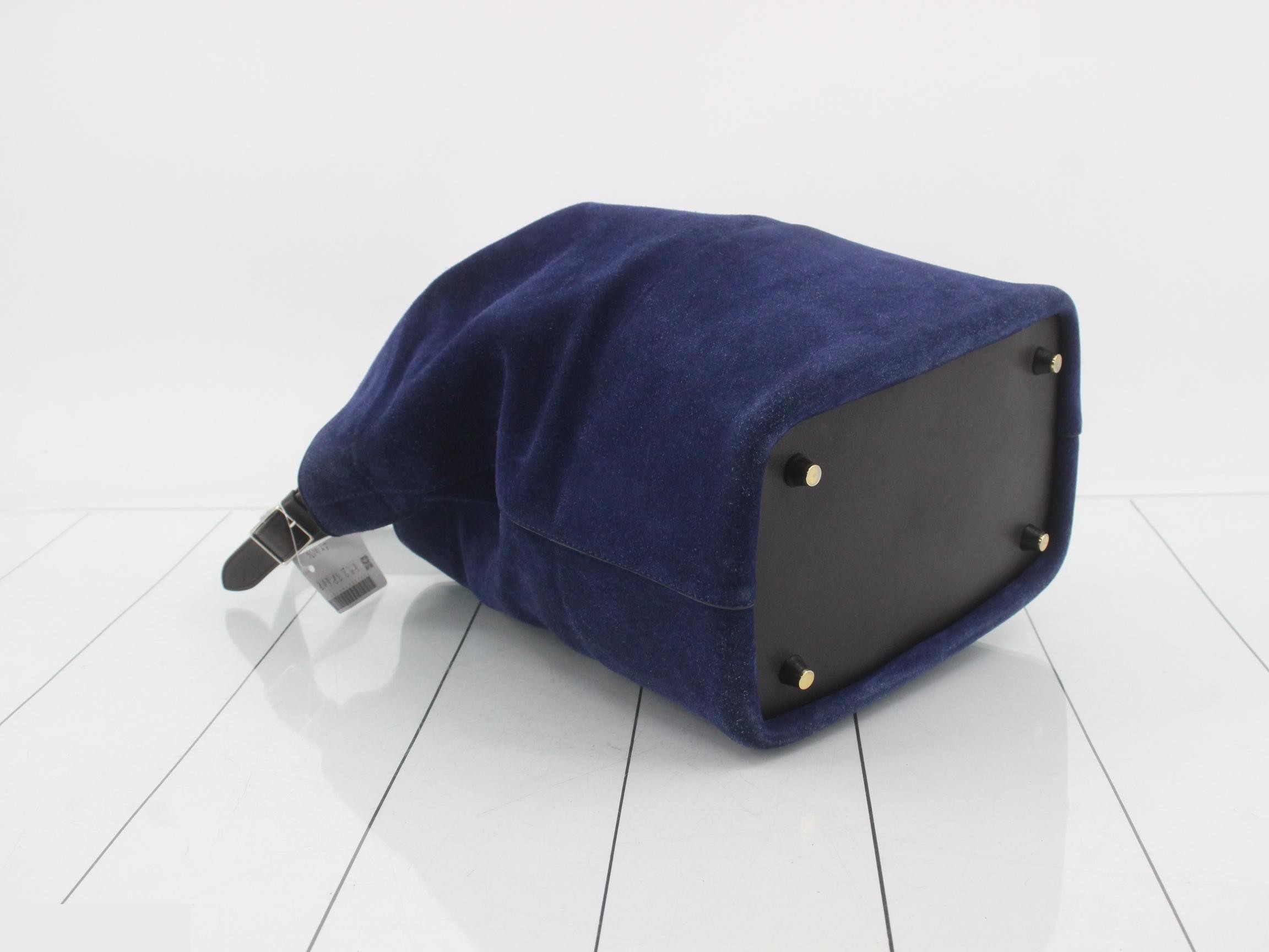 Drawstring Shoulder with Pouch — view 5