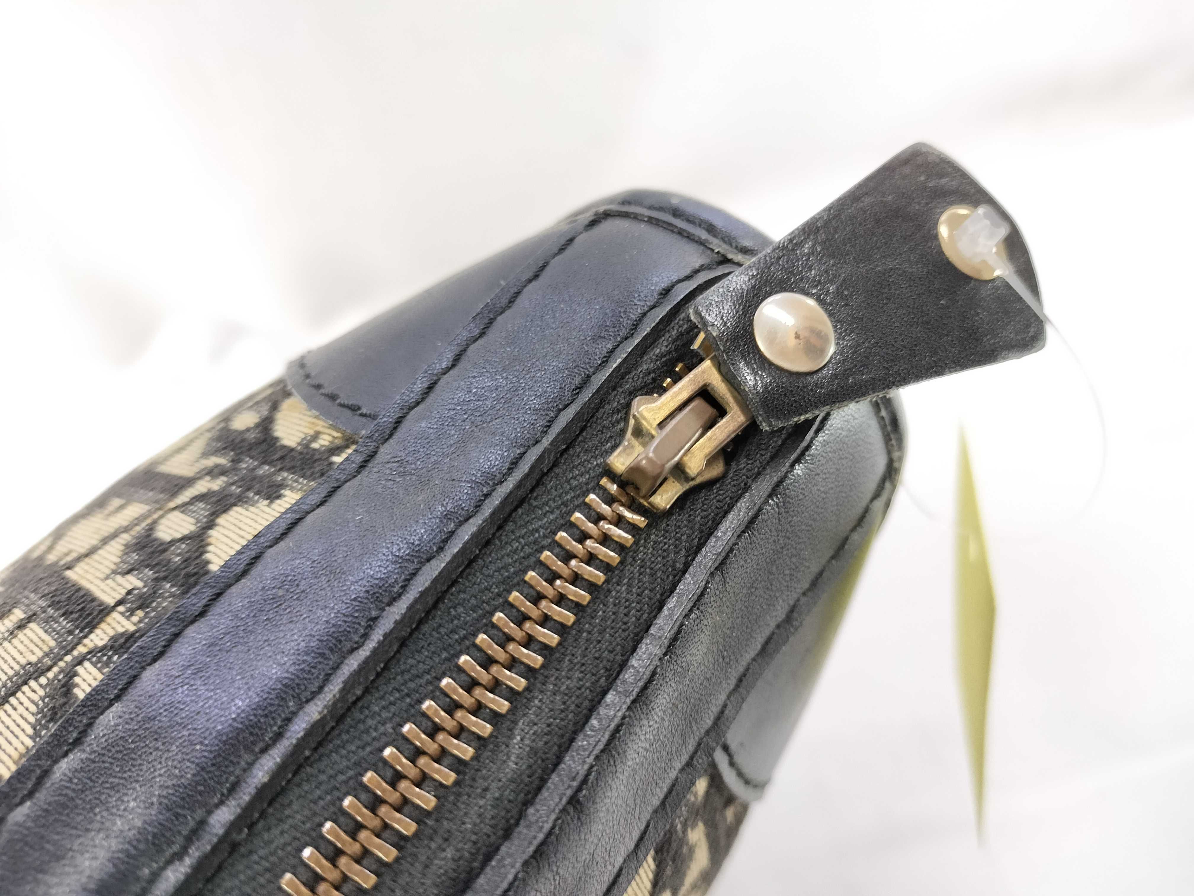 Trotter Boston Bag — view 13