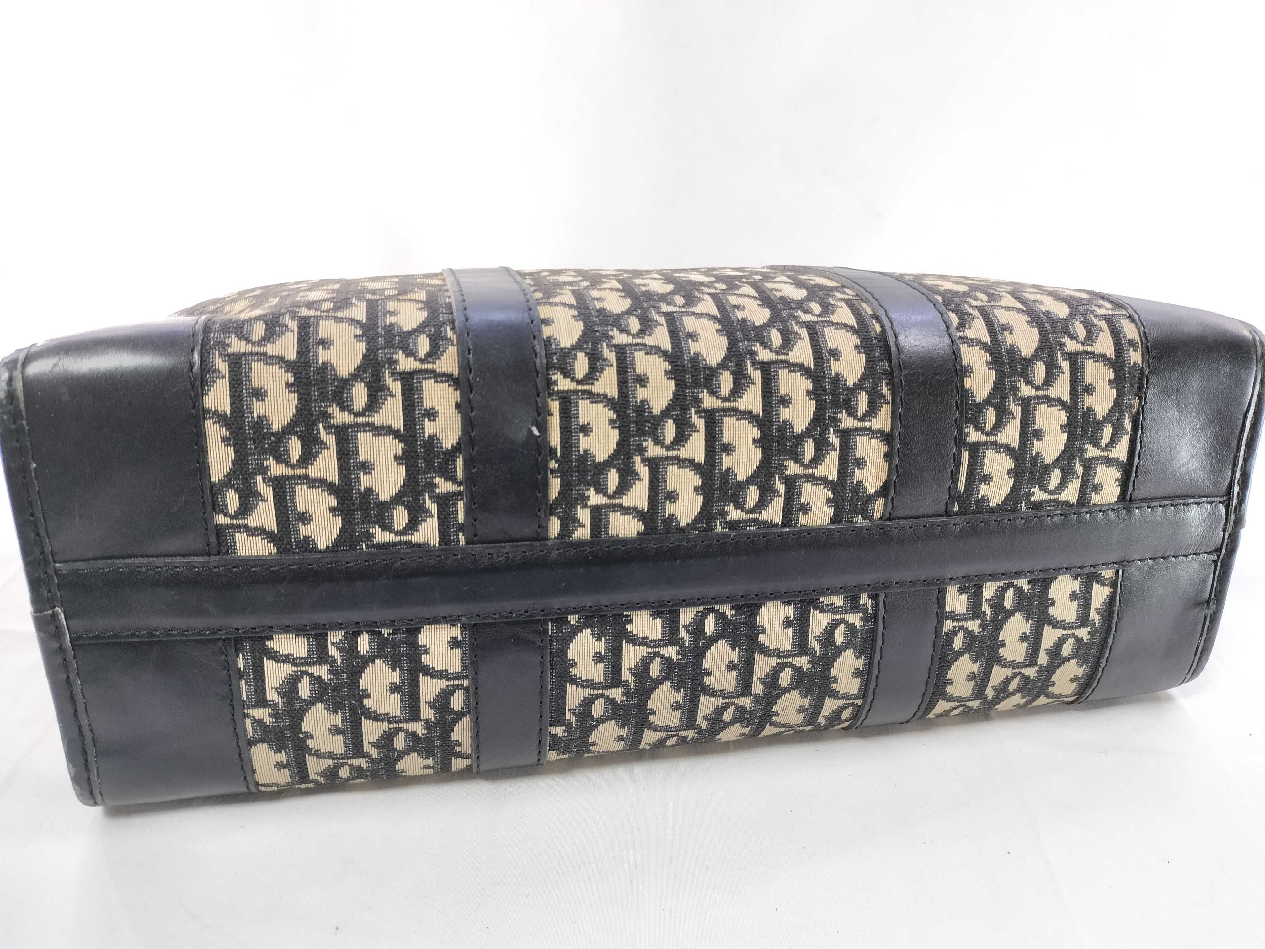 Trotter Boston Bag — view 8