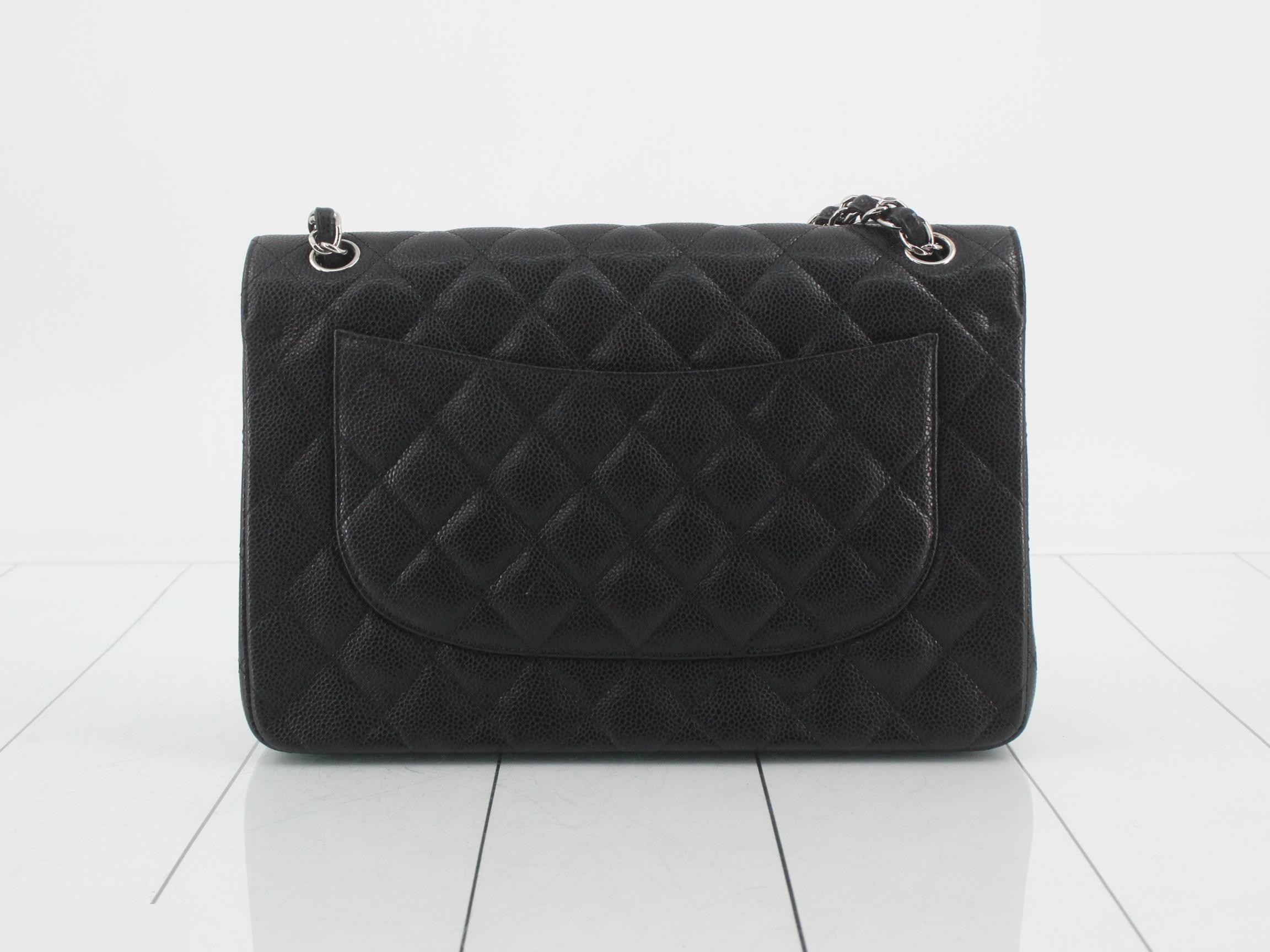 Caviar leather (bag) - Large Matelassé shoulder bag — view 2