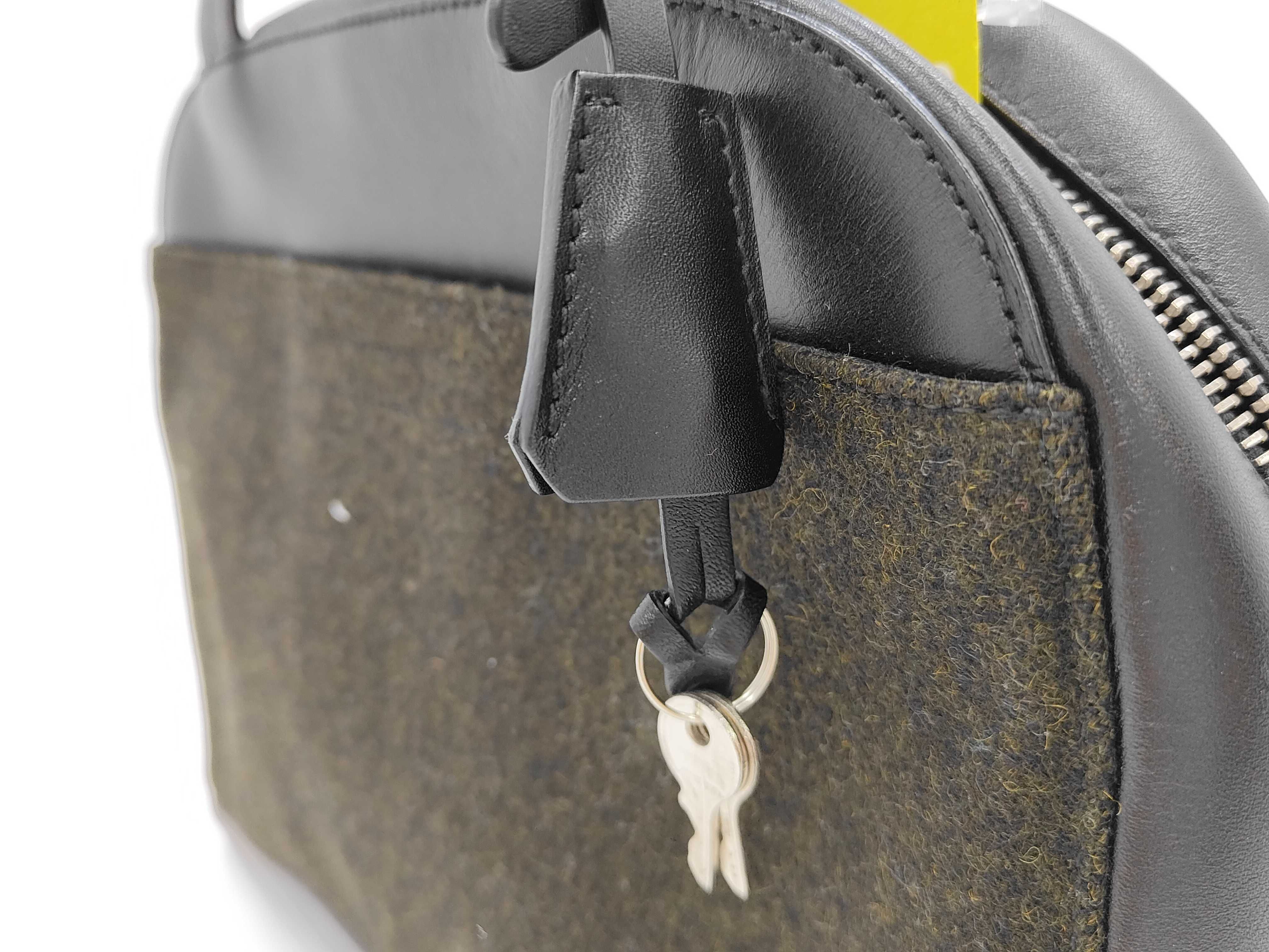 handbag — view 4
