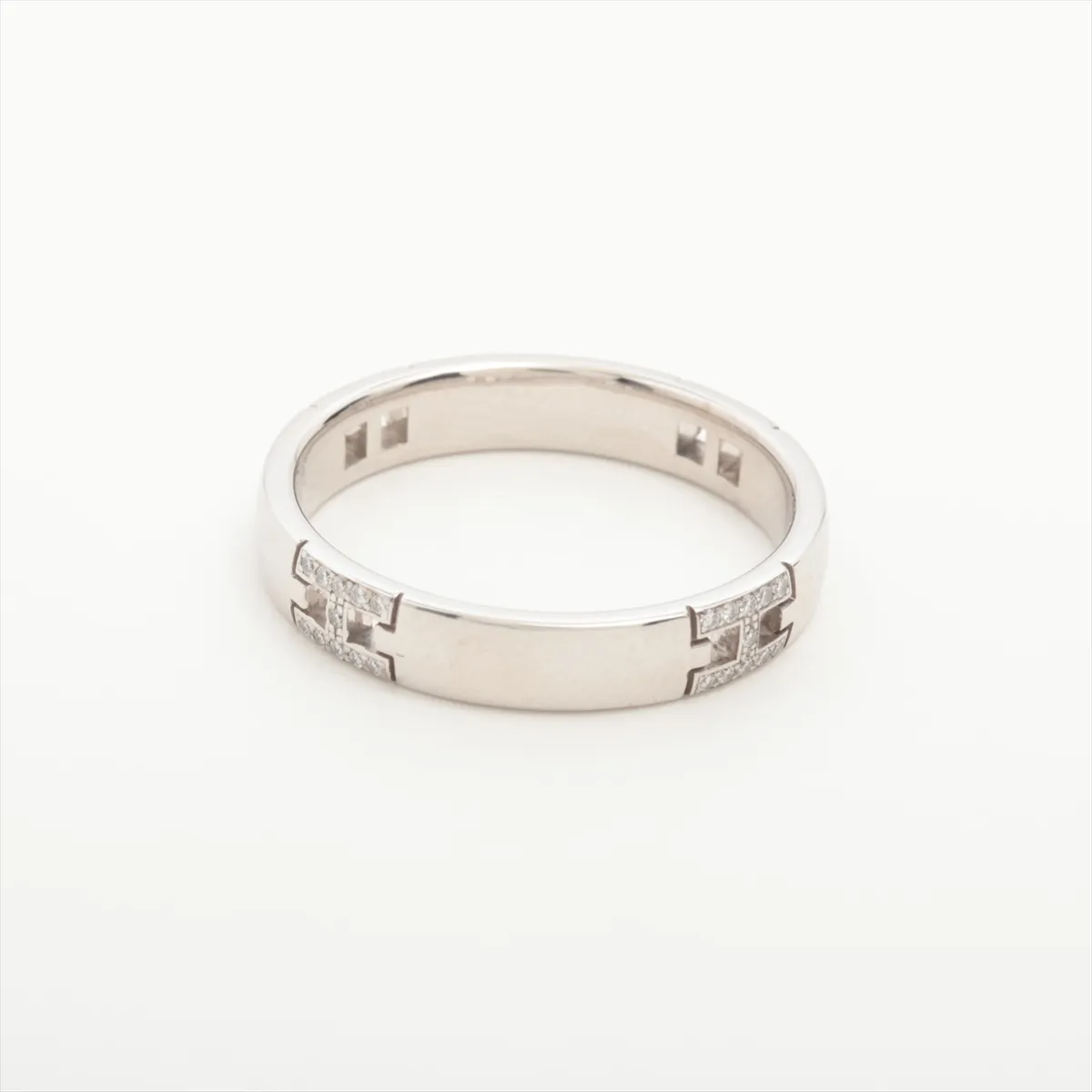 Hercules Diamond Ring, 750 (WG), 3.7g, Size 52, Item No. 047273. Hallmarks are — view 2