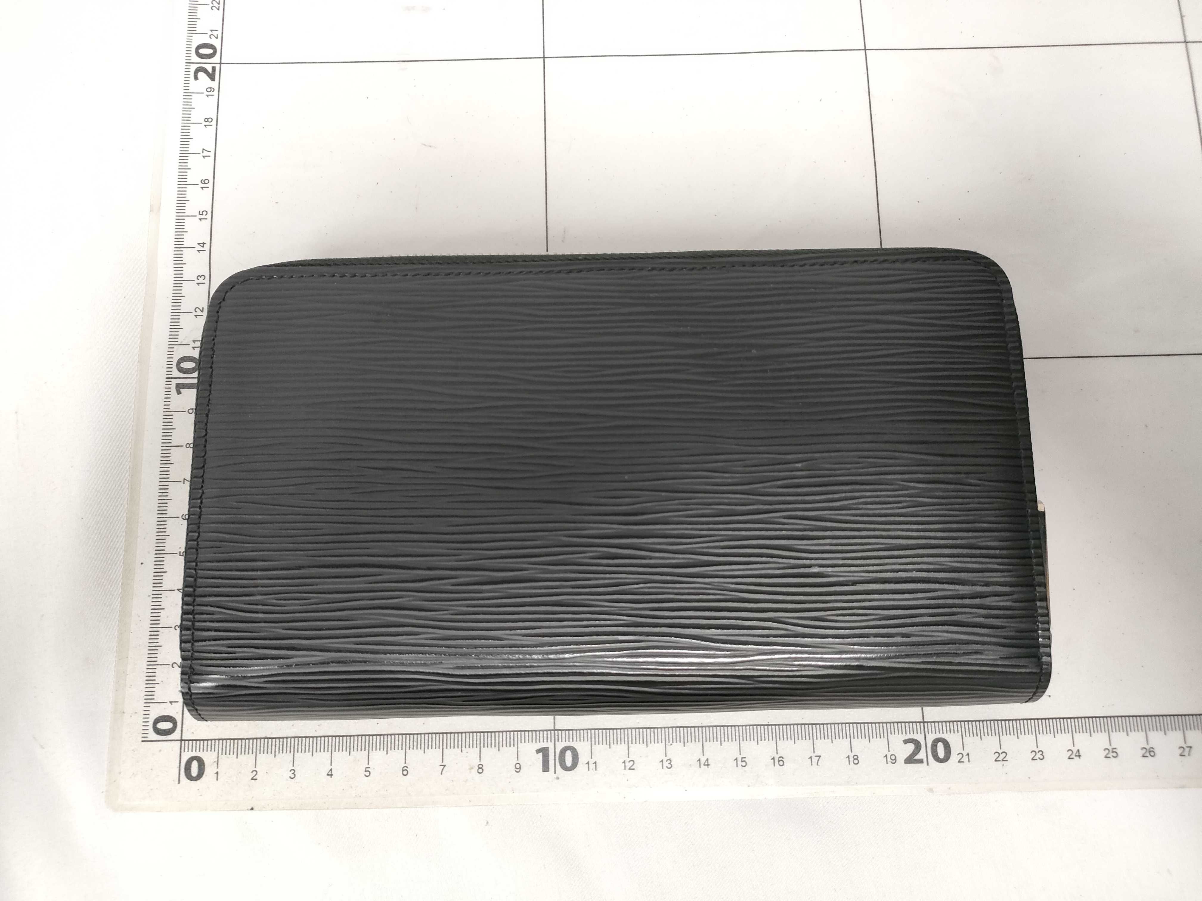 Epi Vuitton Wallet — view 2