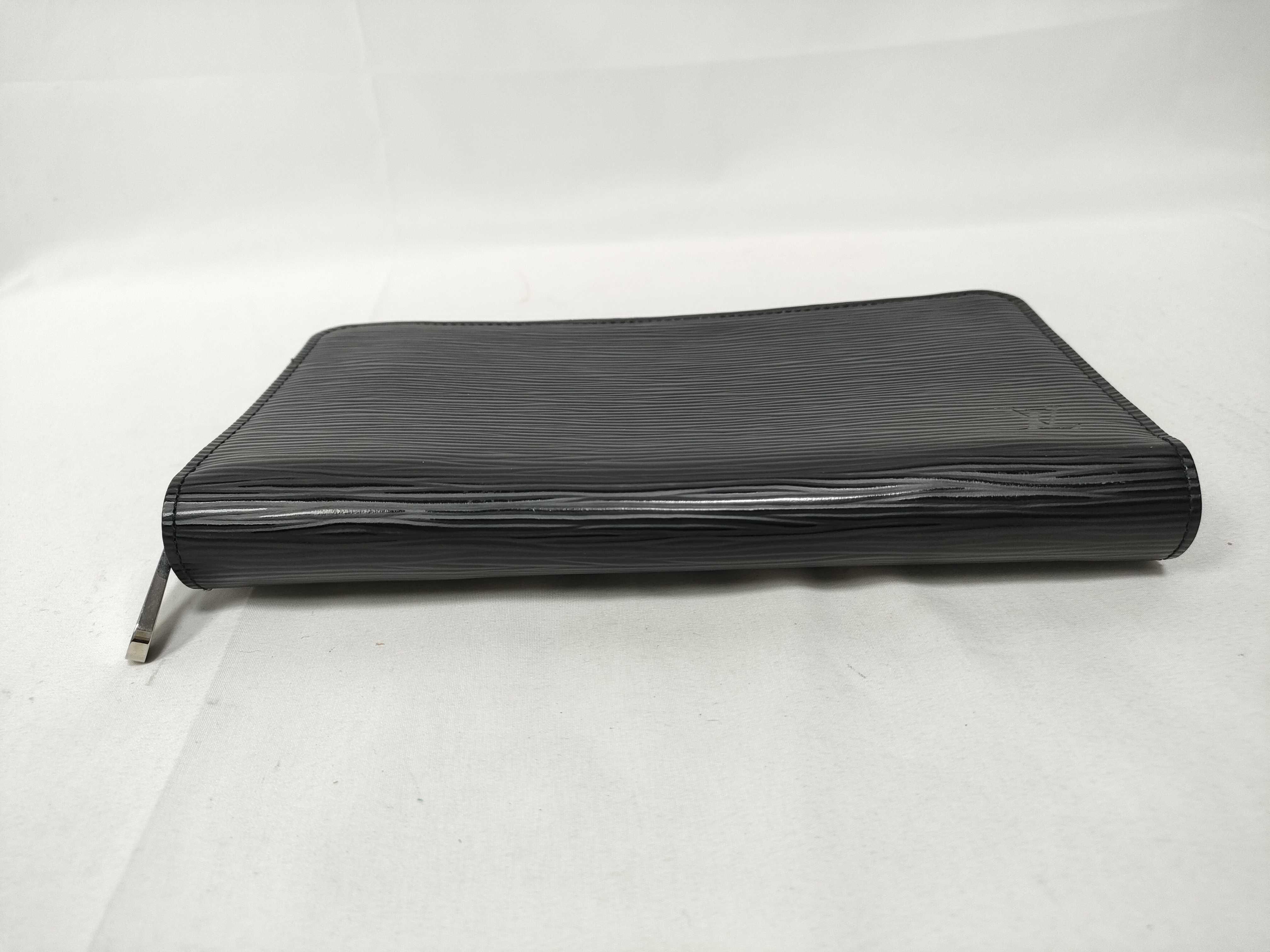 Epi Vuitton Wallet — view 5
