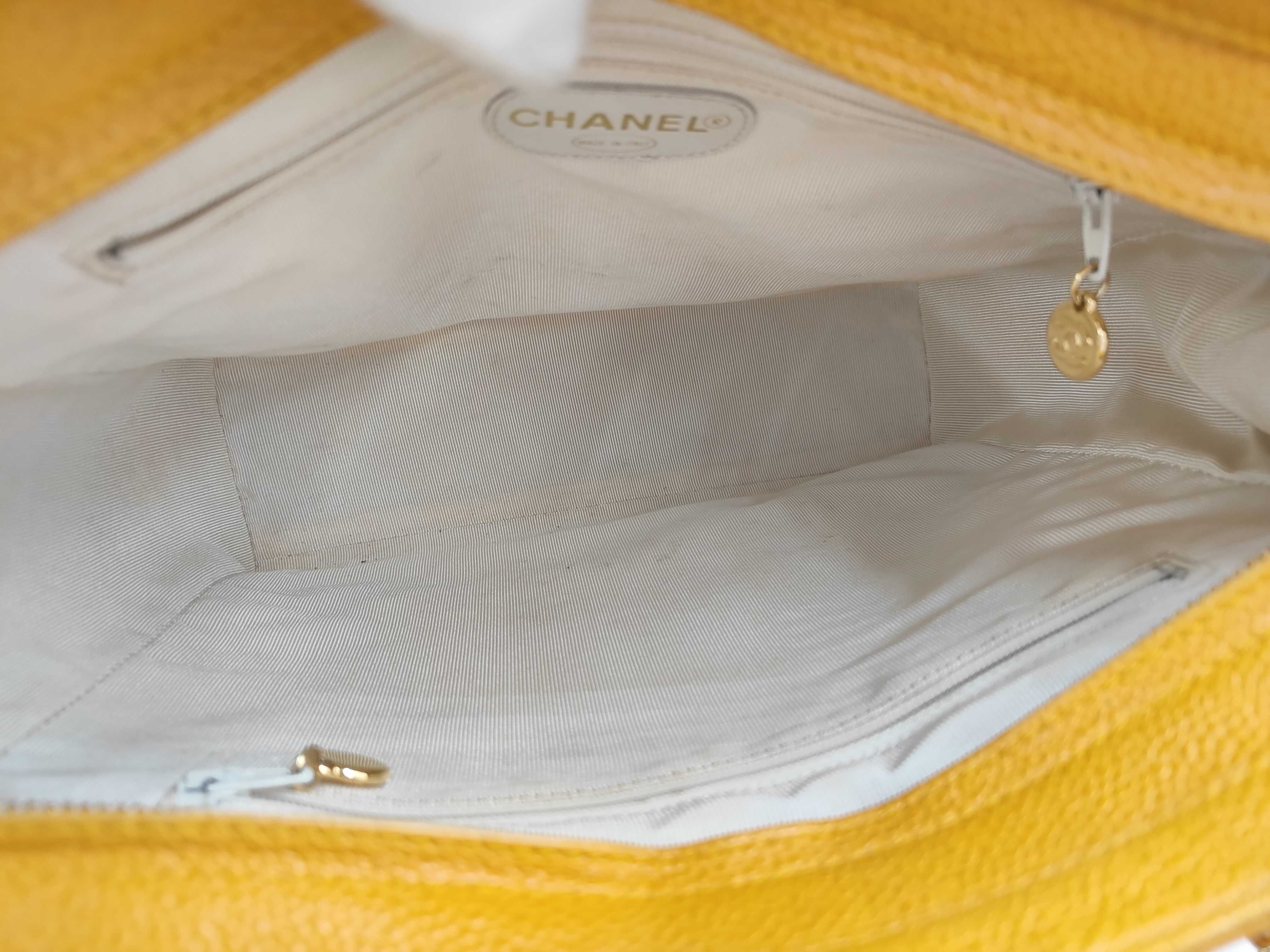 Triple Coco Caviar Skin Chain Shoulder Bag — view 11