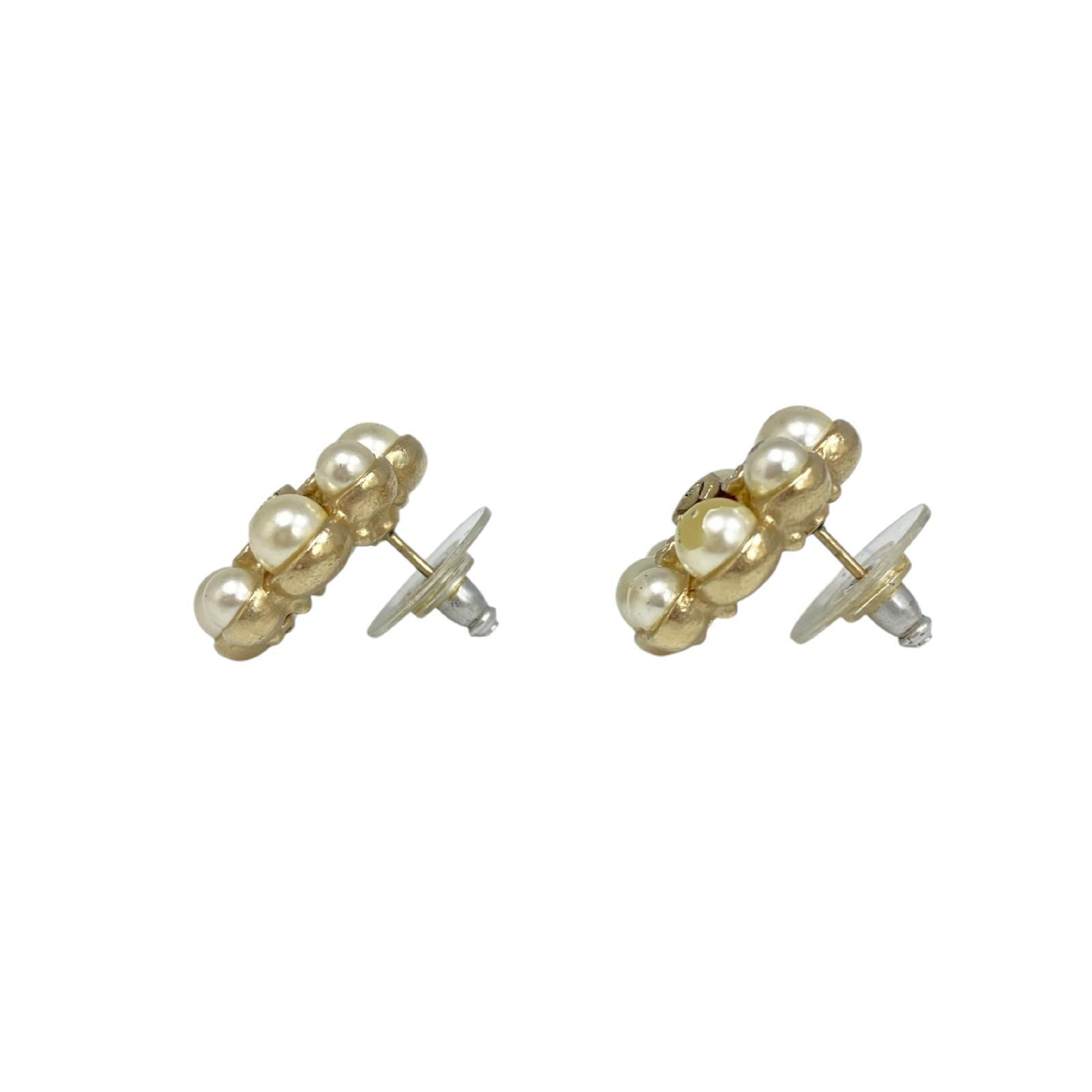 【*Shipped from: Hong Kong*】CHANEL ( ) Gold-colored faux pearl A15S earrings — view 11
