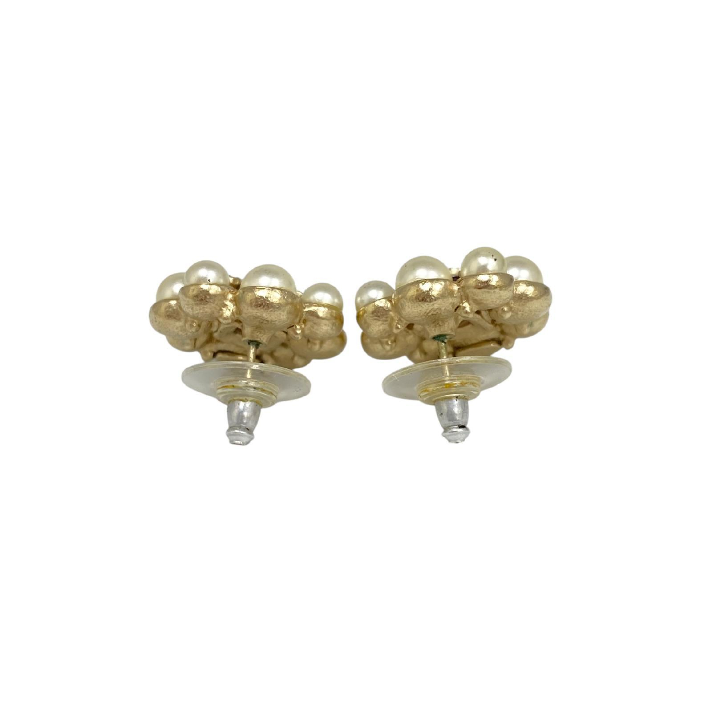 【*Shipped from: Hong Kong*】CHANEL ( ) Gold-colored faux pearl A15S earrings — view 12