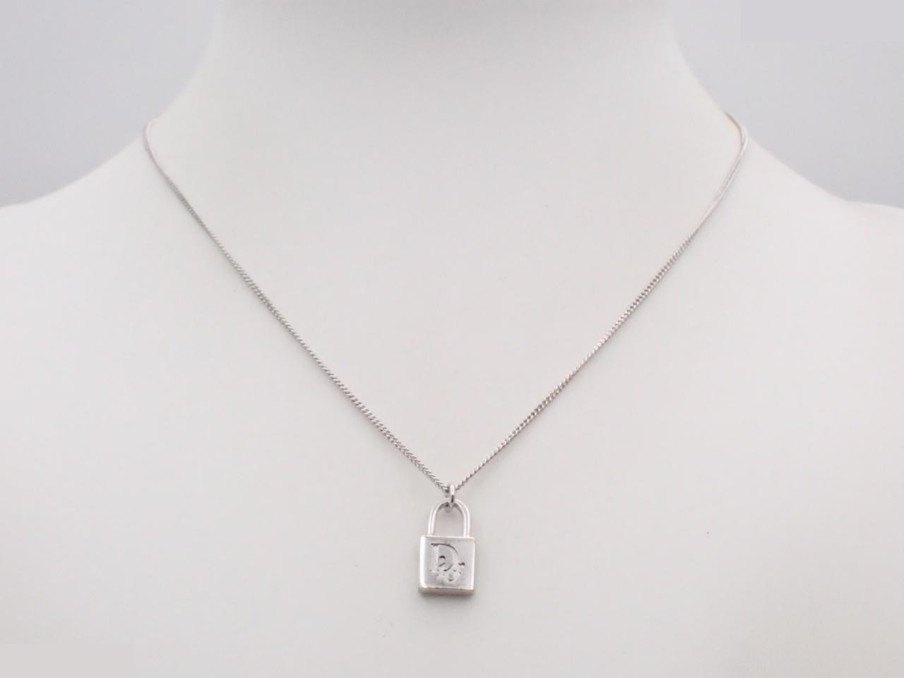 Other lines: Precious metals, necklaces, pendants — view 3