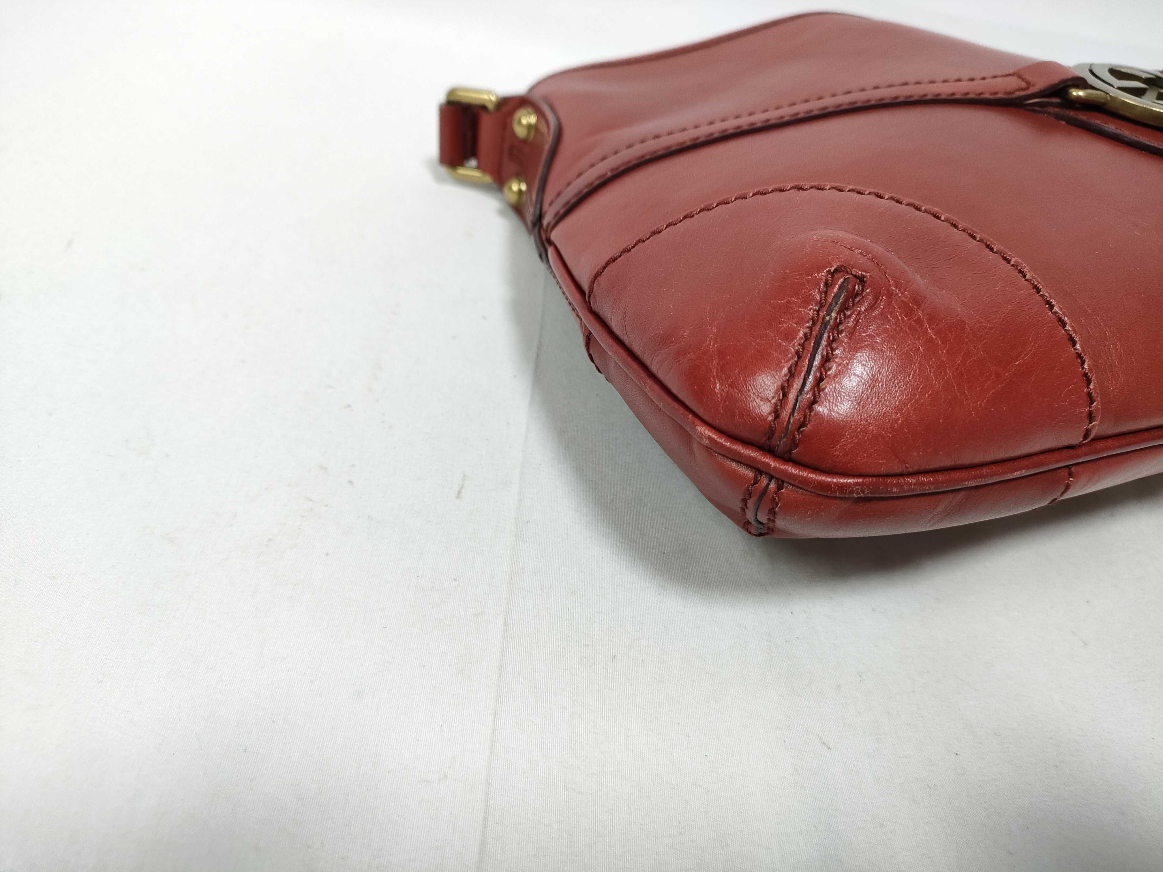 One-Shoulder Bag, Interlocking Leather Shoulder Bag — view 5