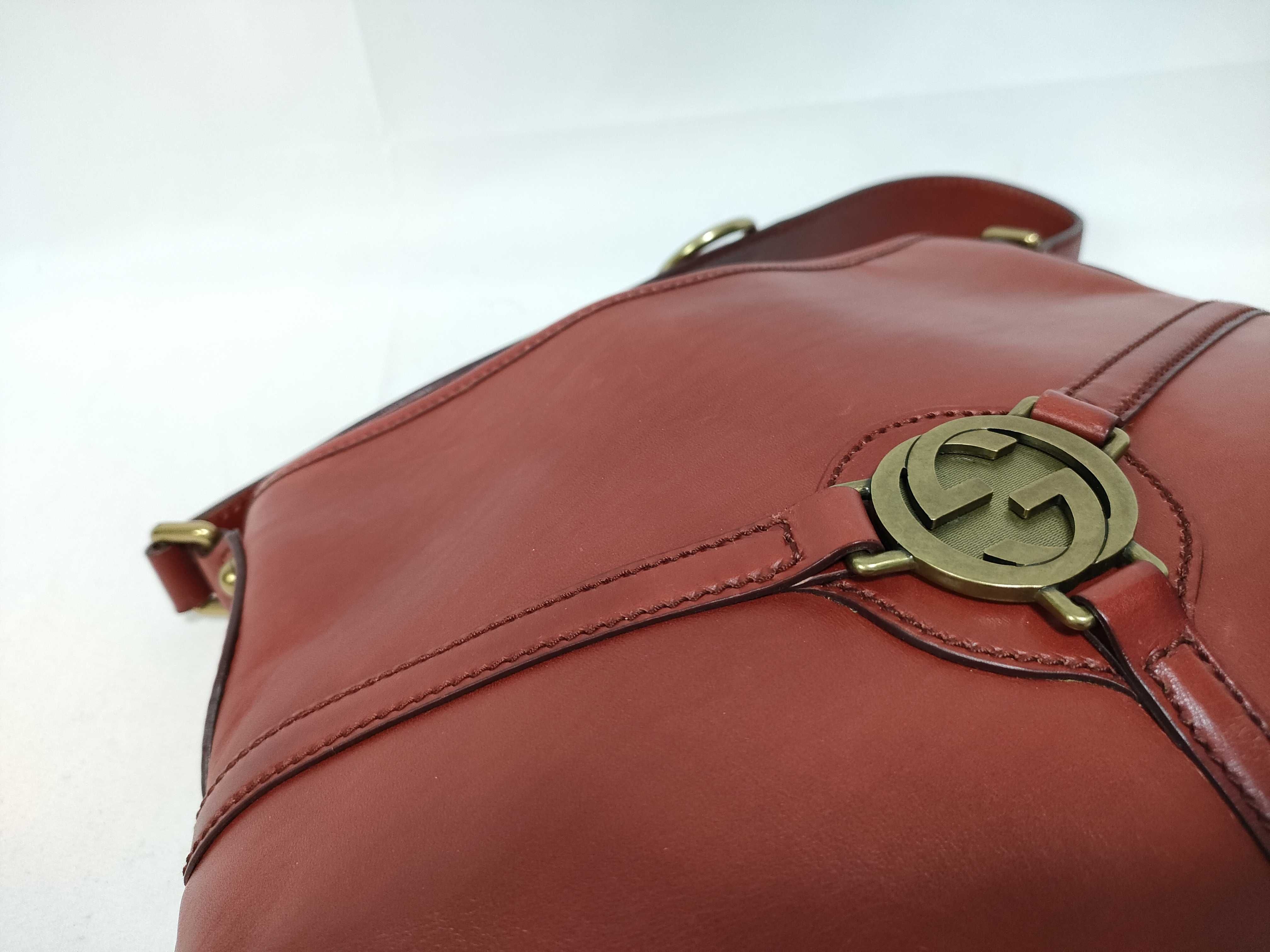 One-Shoulder Bag, Interlocking Leather Shoulder Bag — view 6