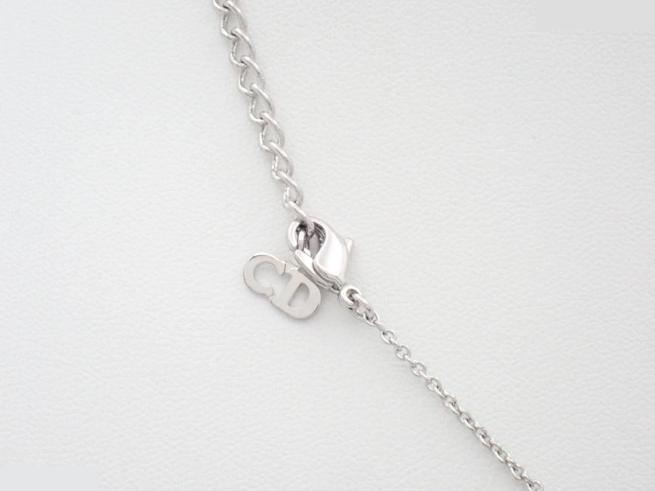 Other lines: Precious metal necklaces and pendants, chain approximately 42cm. — view 2