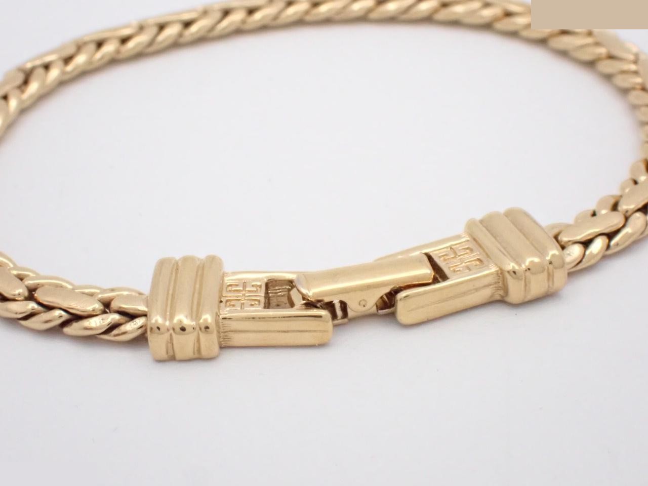 Other lines: Precious metal bracelets and bangles (metal), wrist circumference approximately 17 cm. — view 3
