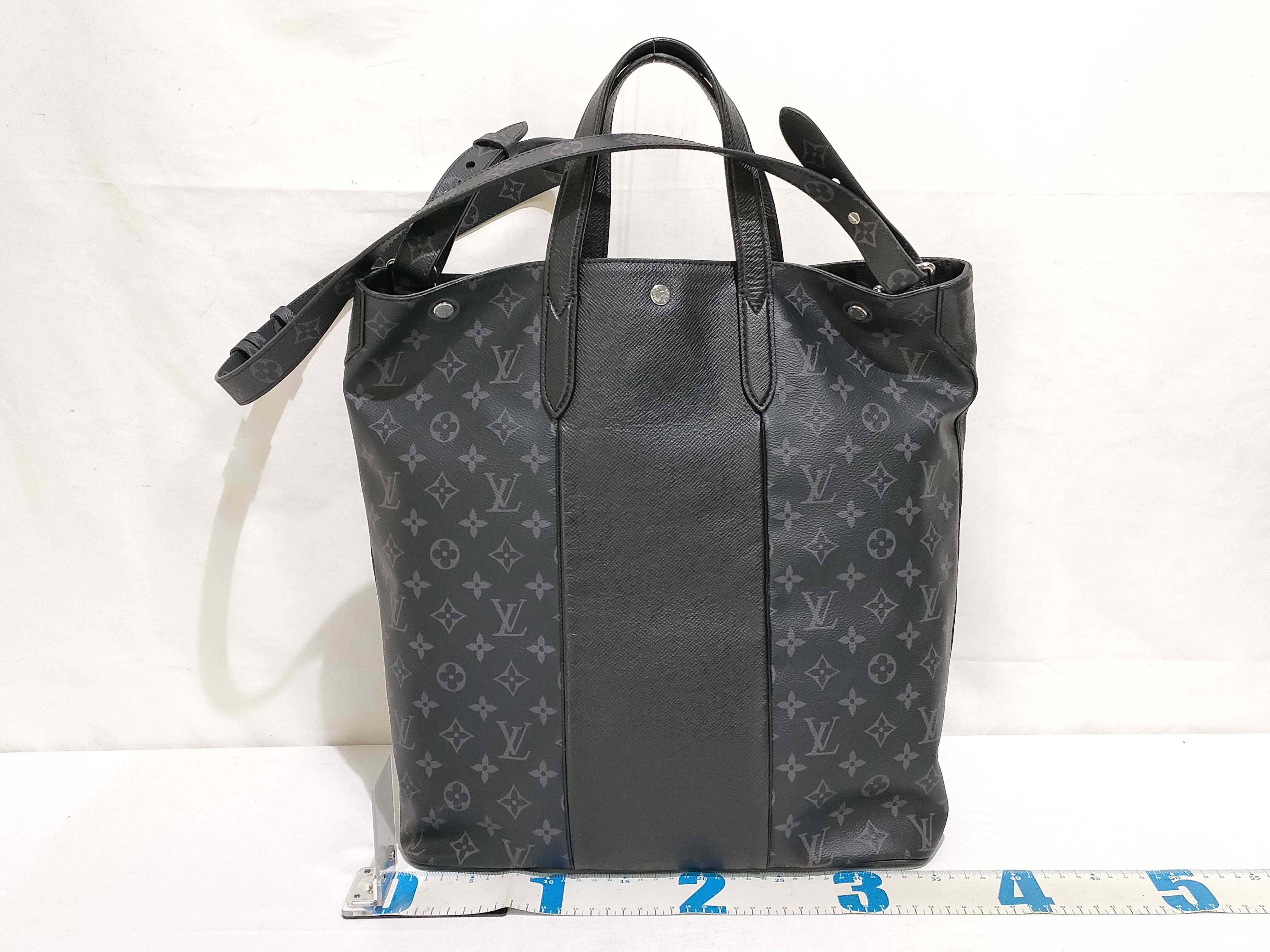 Taiga City Tote Noir M30431 Tote Bag — view 2