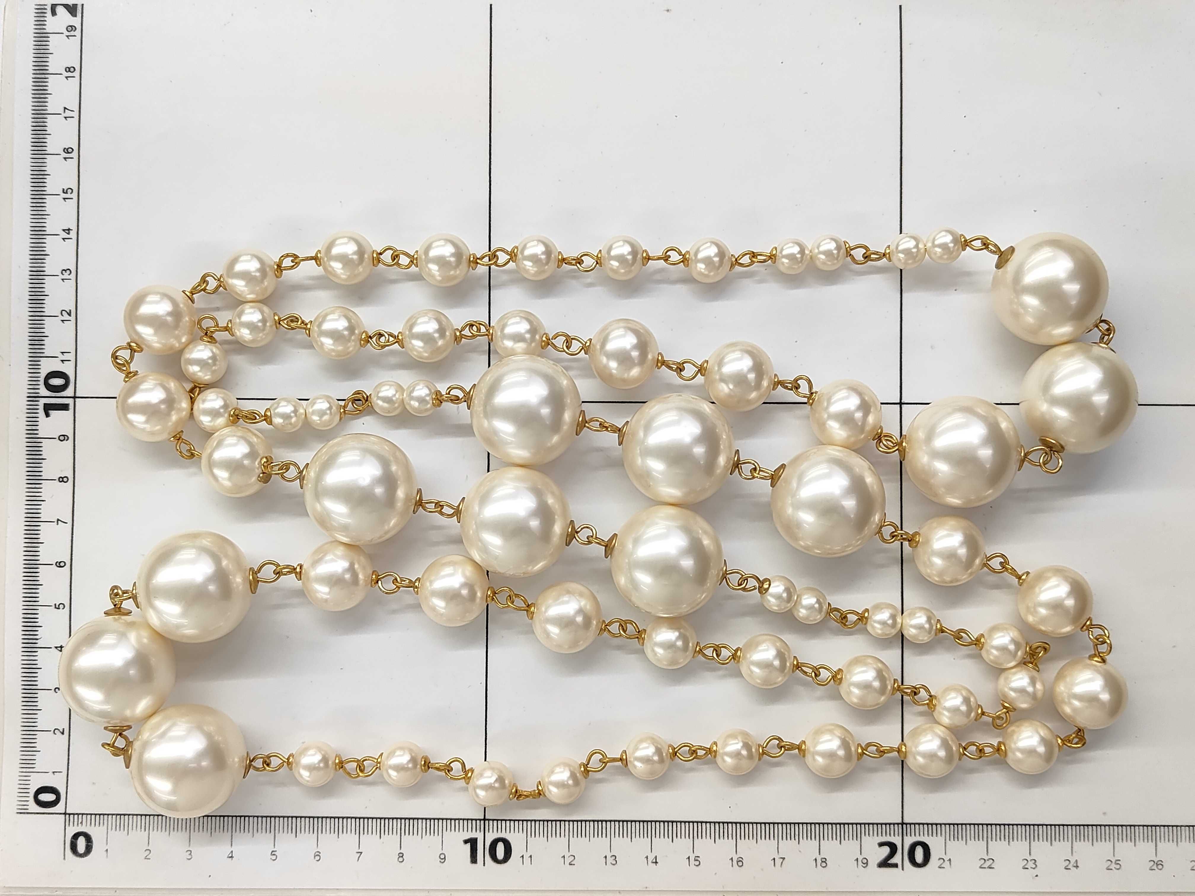 Coco Pearl White x Gold Necklace — view 5