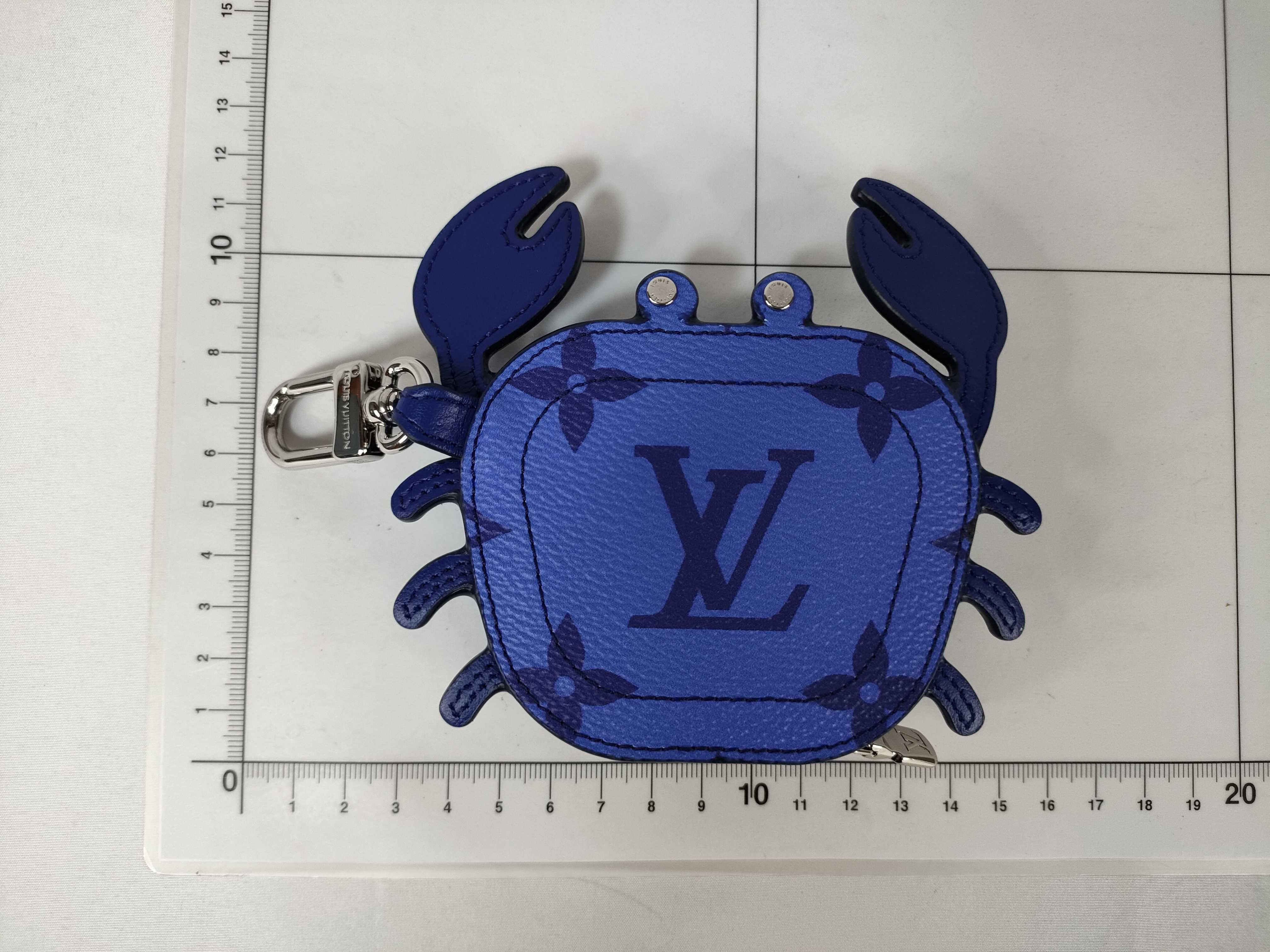 Monogram M02217 LV Club Bag Charm Coin Case — view 2